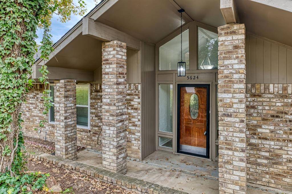 Fort Worth, TX 76112,5624 Charlott Street