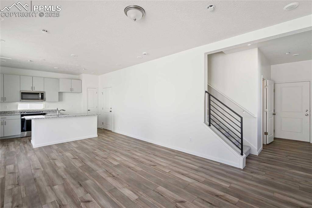 Colorado Springs, CO 80927,9357 Twin Sisters DR