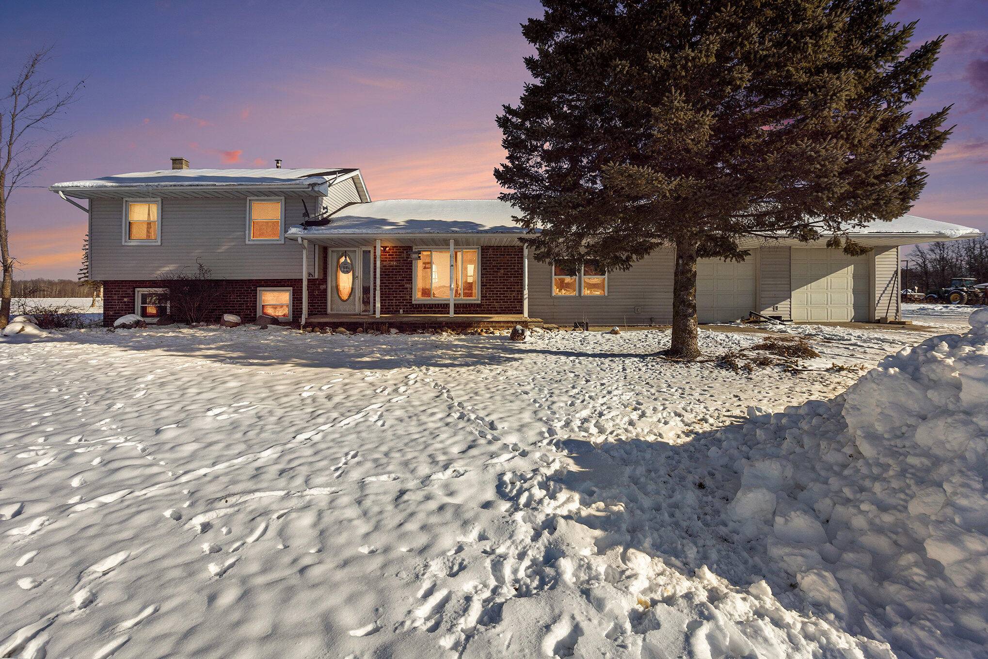 Coleman, MI 48618,5740 N Coleman RD