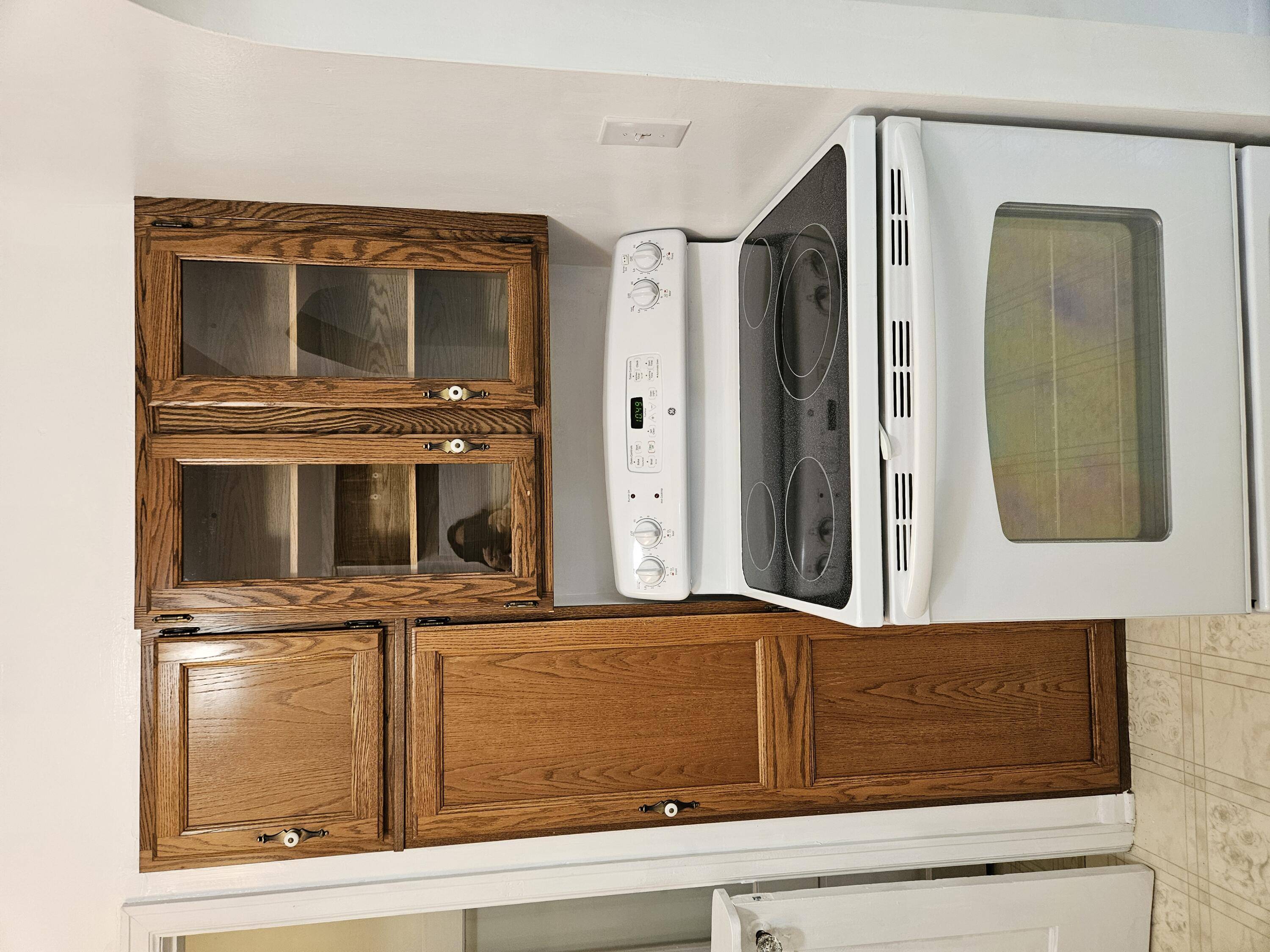 Adrian, MI 49221,702 Leland CT