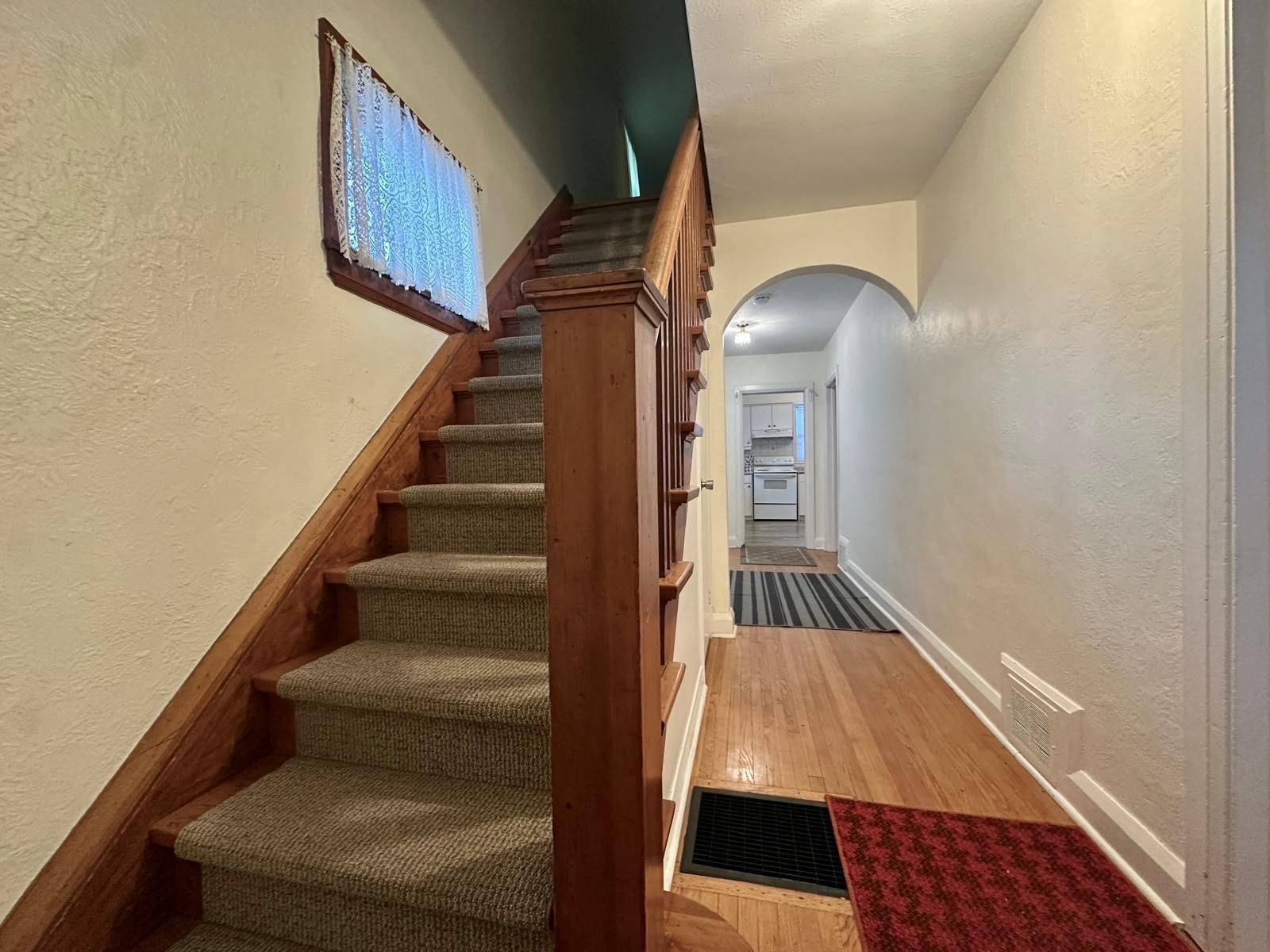 Toronto C14, ON M2N 4R3,62 Finch AVE E