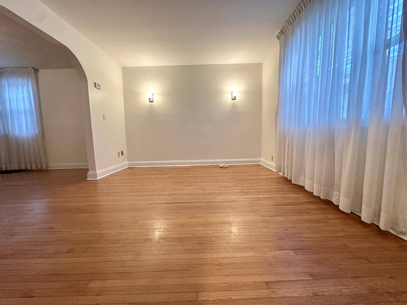 Toronto C14, ON M2N 4R3,62 Finch AVE E