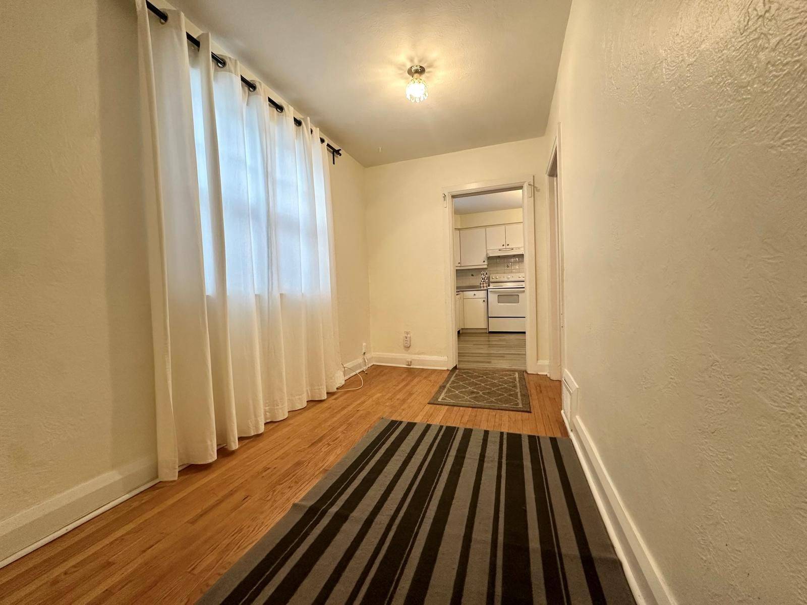 Toronto C14, ON M2N 4R3,62 Finch AVE E