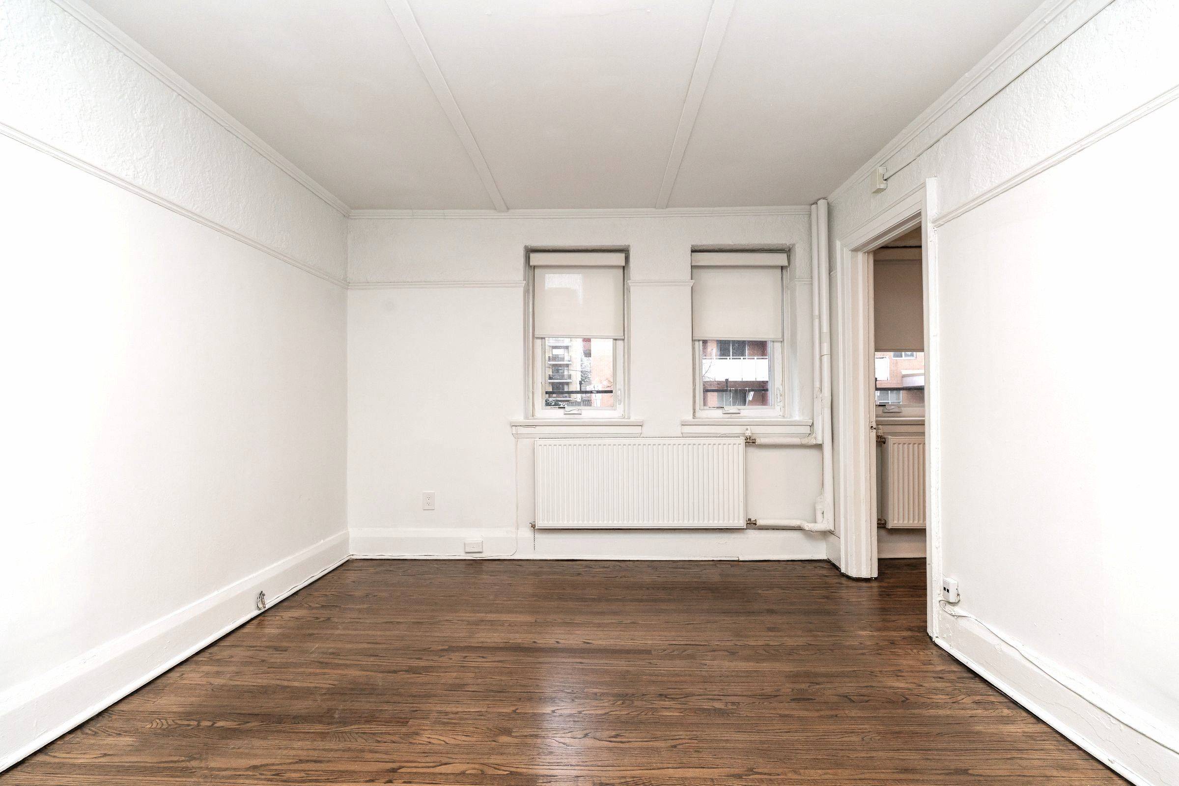 Toronto C03, ON M6C 2M1,100 Vaughan RD #1