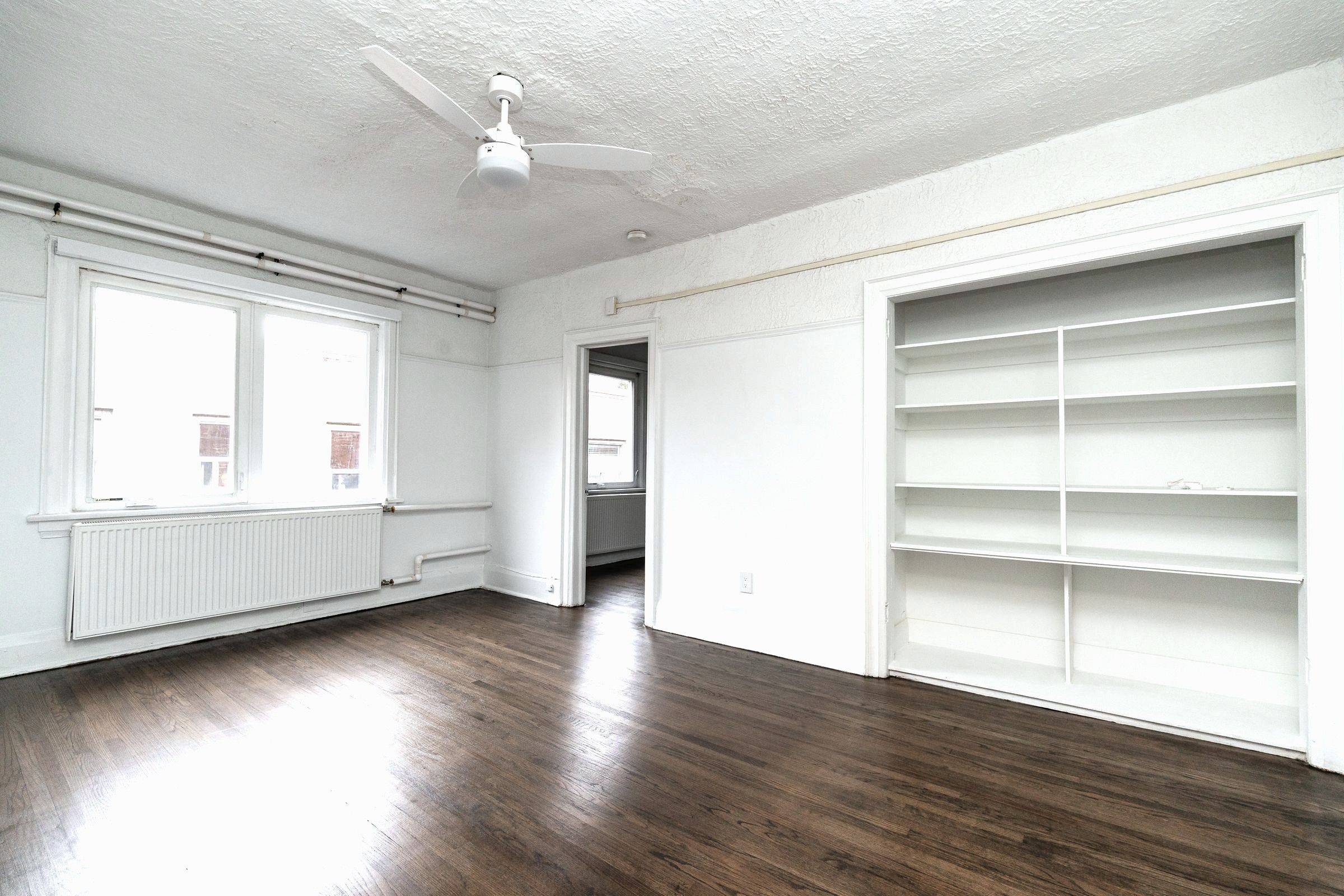 Toronto C03, ON M6C 2M1,100 Vaughan RD #27