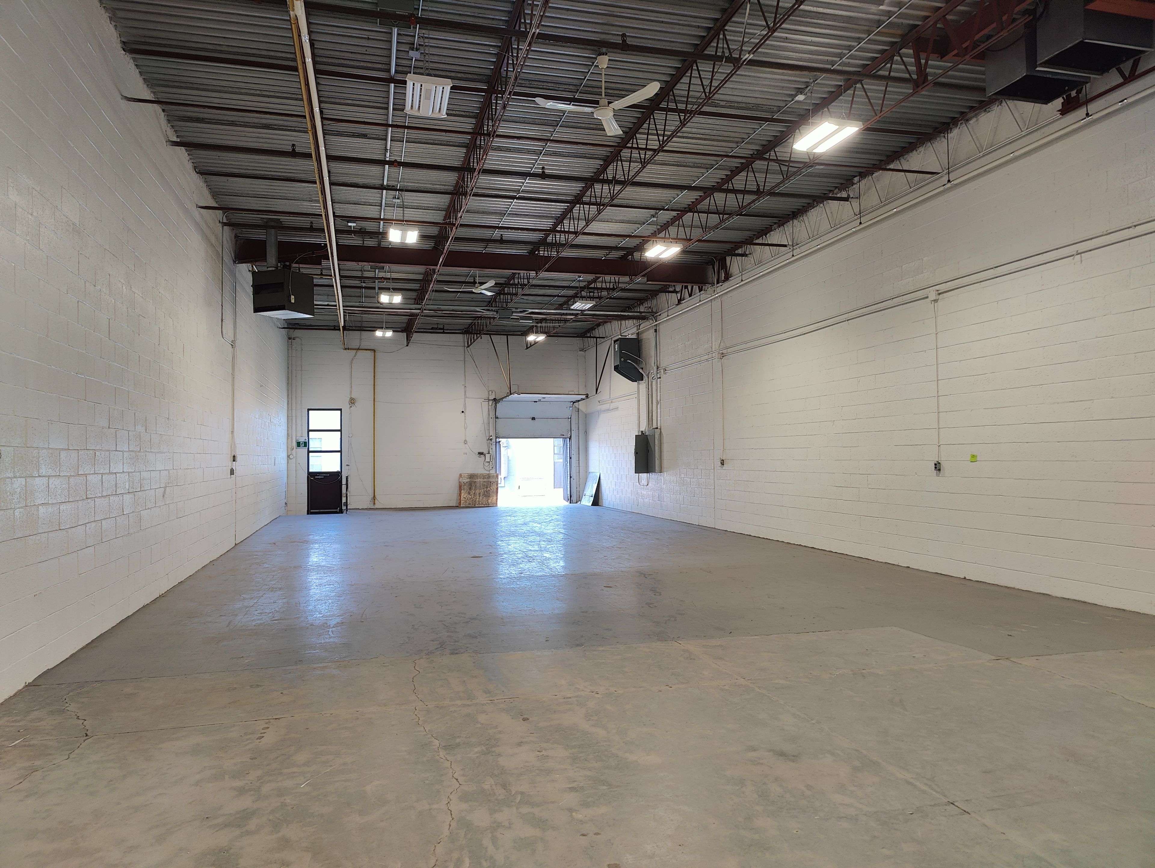 Toronto E11, ON M1B 2K4,445 Milner AVE #3