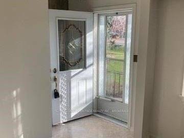 Whitby, ON L1M 1X2,150 Winchester RD E