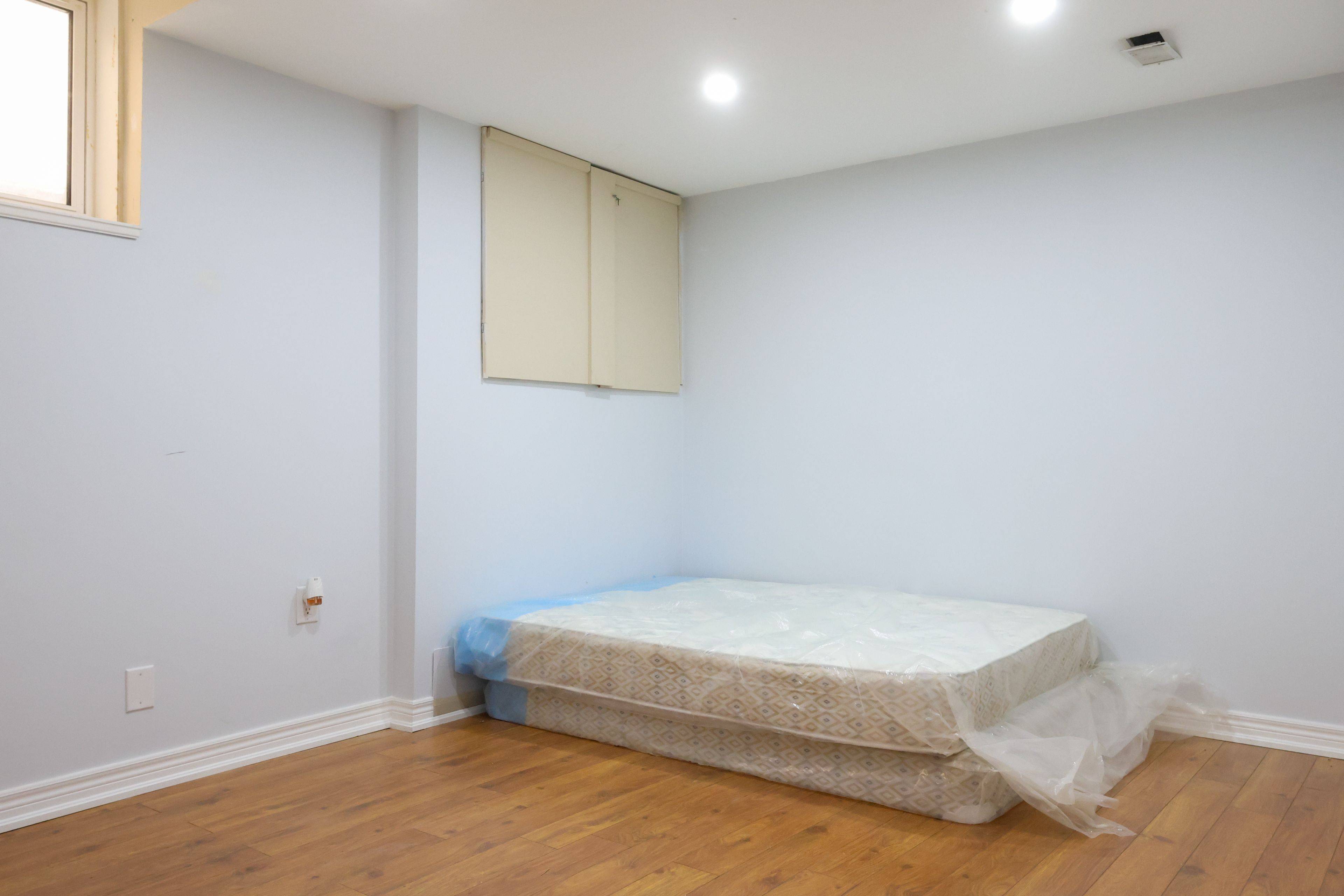 Oshawa, ON L1L 1C7,1891 Secretariat PL #BSMT