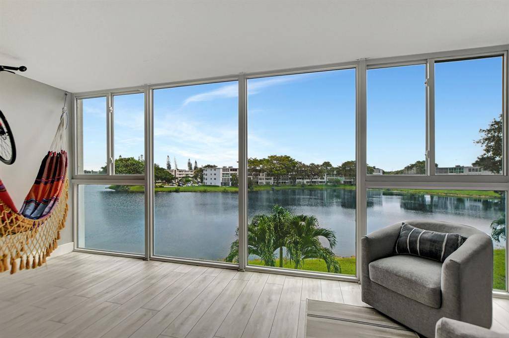 Deerfield Beach, FL 33442,3107 Cambridge E #3107