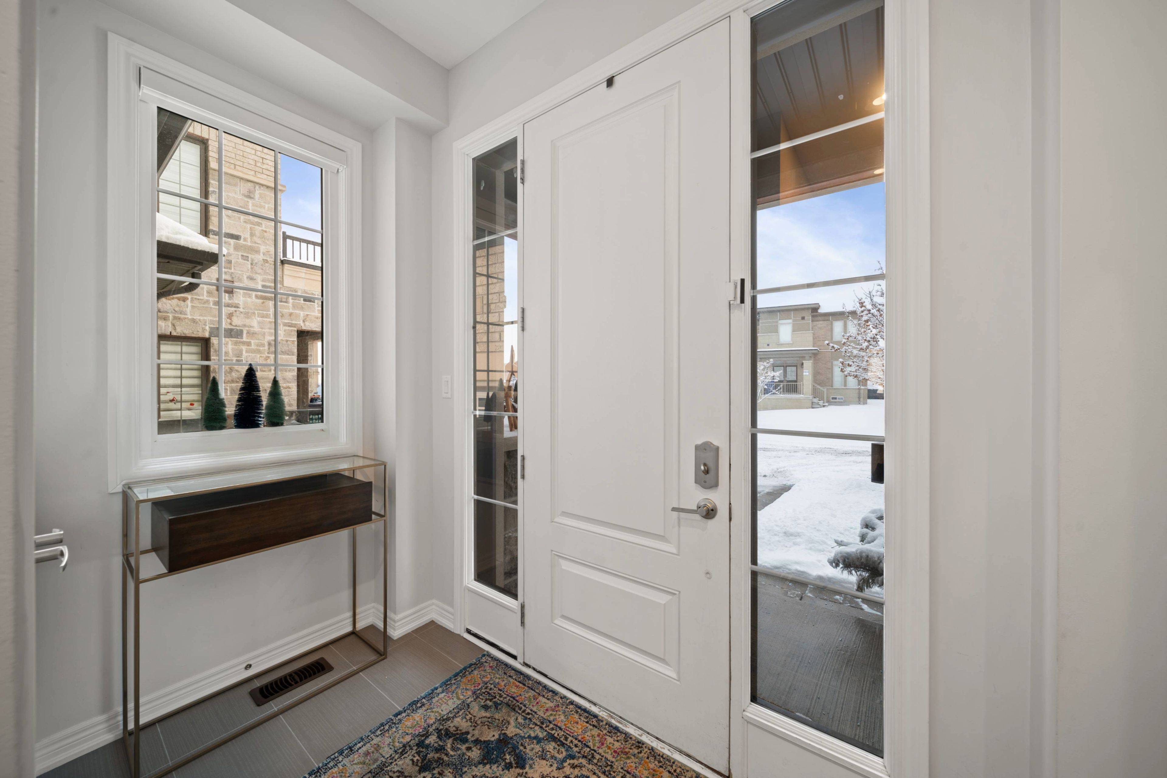 Aurora, ON L4G 0W1,82 Gower DR