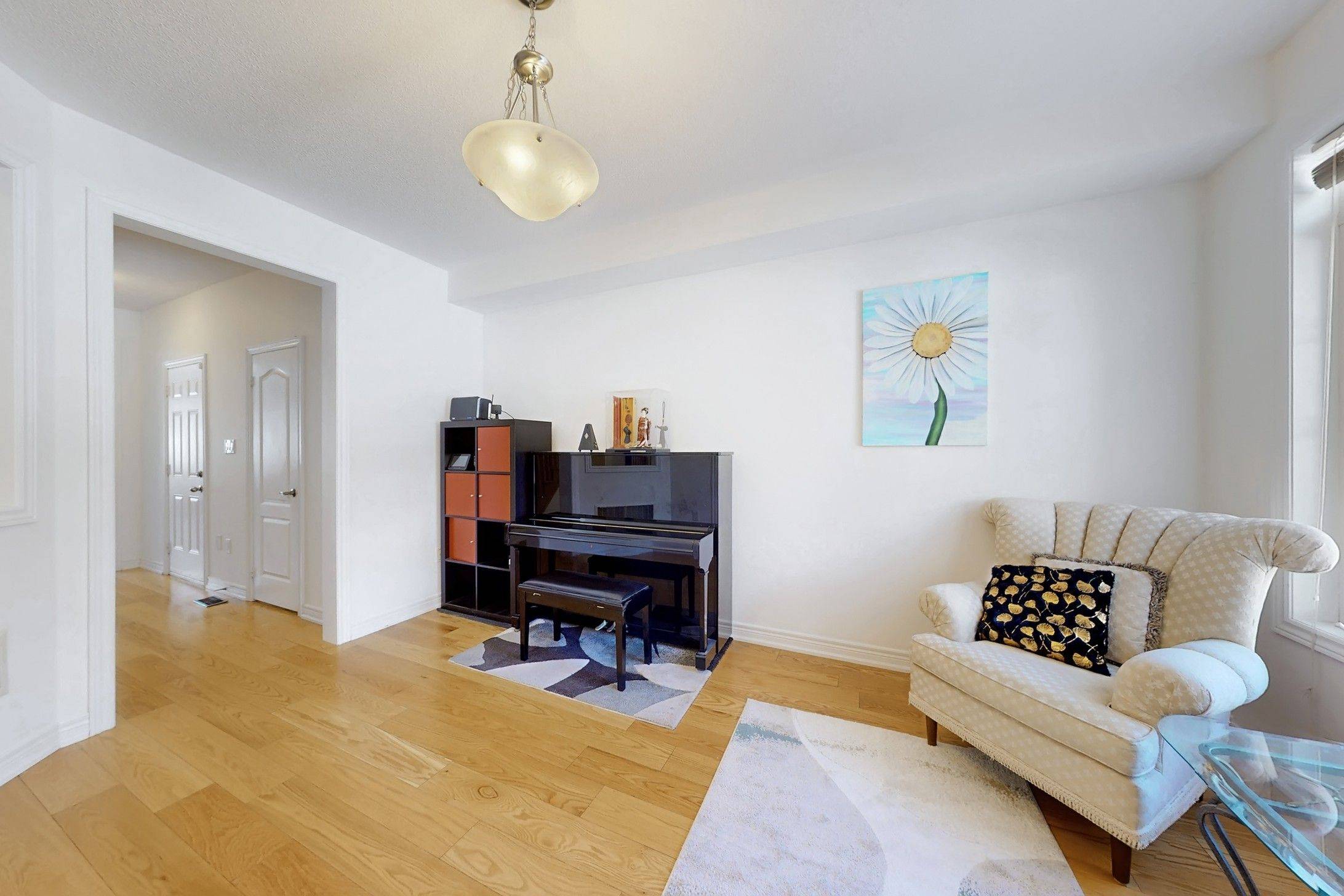 Markham, ON L6E 0N3,19 Begonia ST