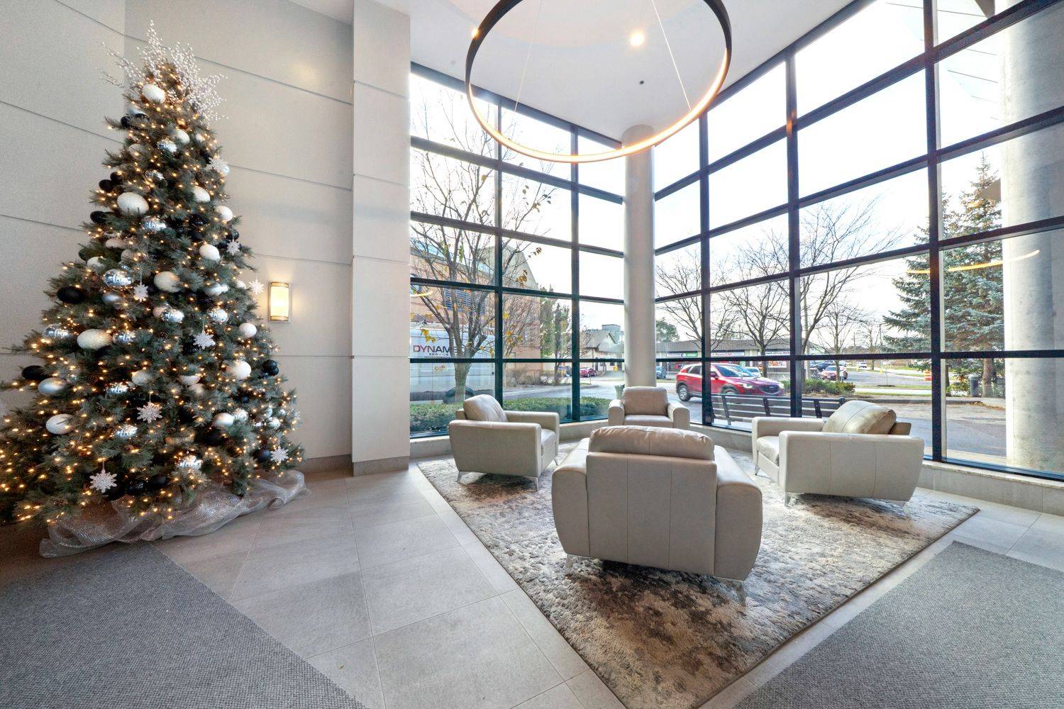 Barrie, ON L4N 6G2,37 Ellen ST #707