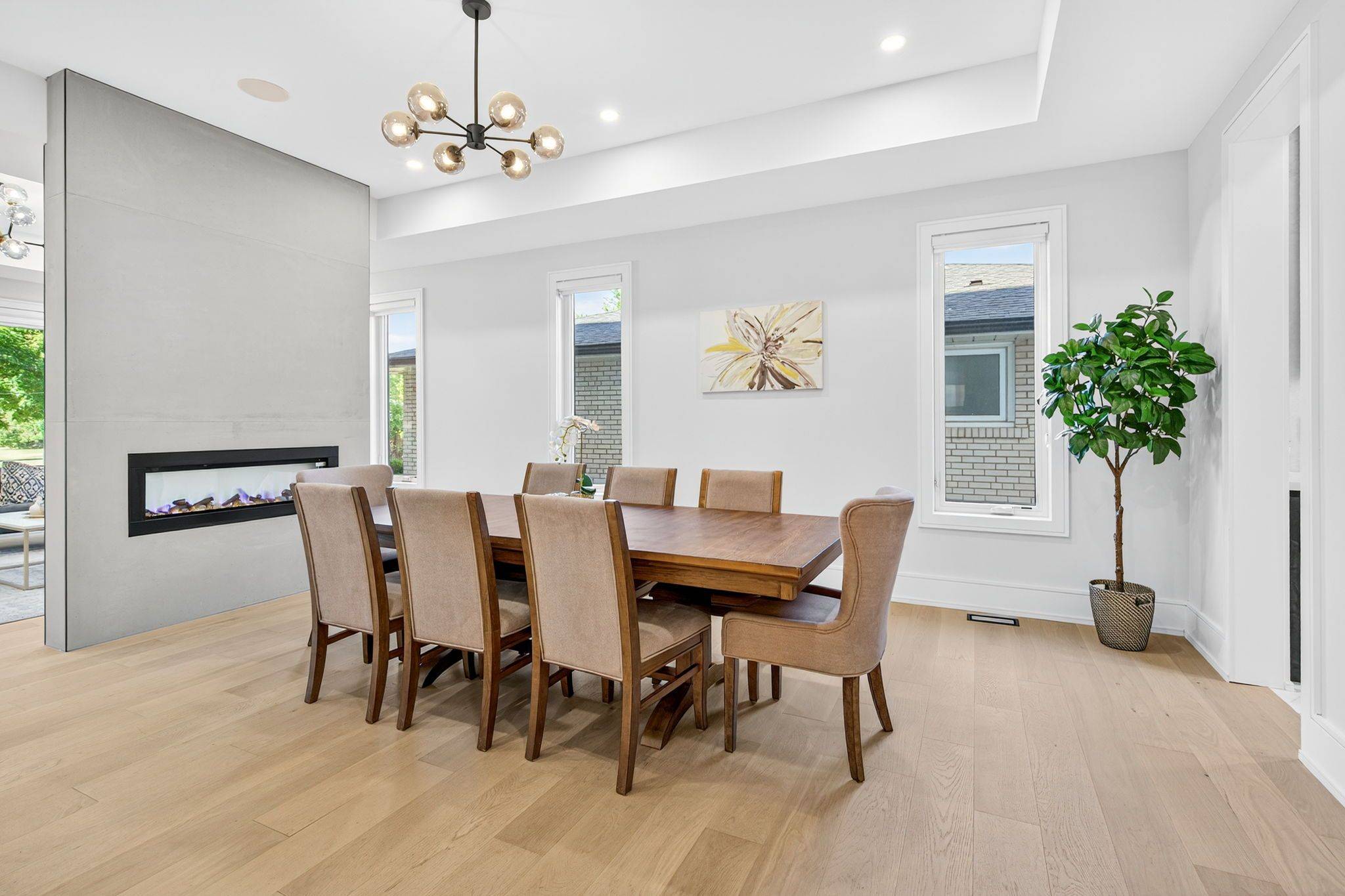 Oakville, ON L6K 2S2,221 Morden RD