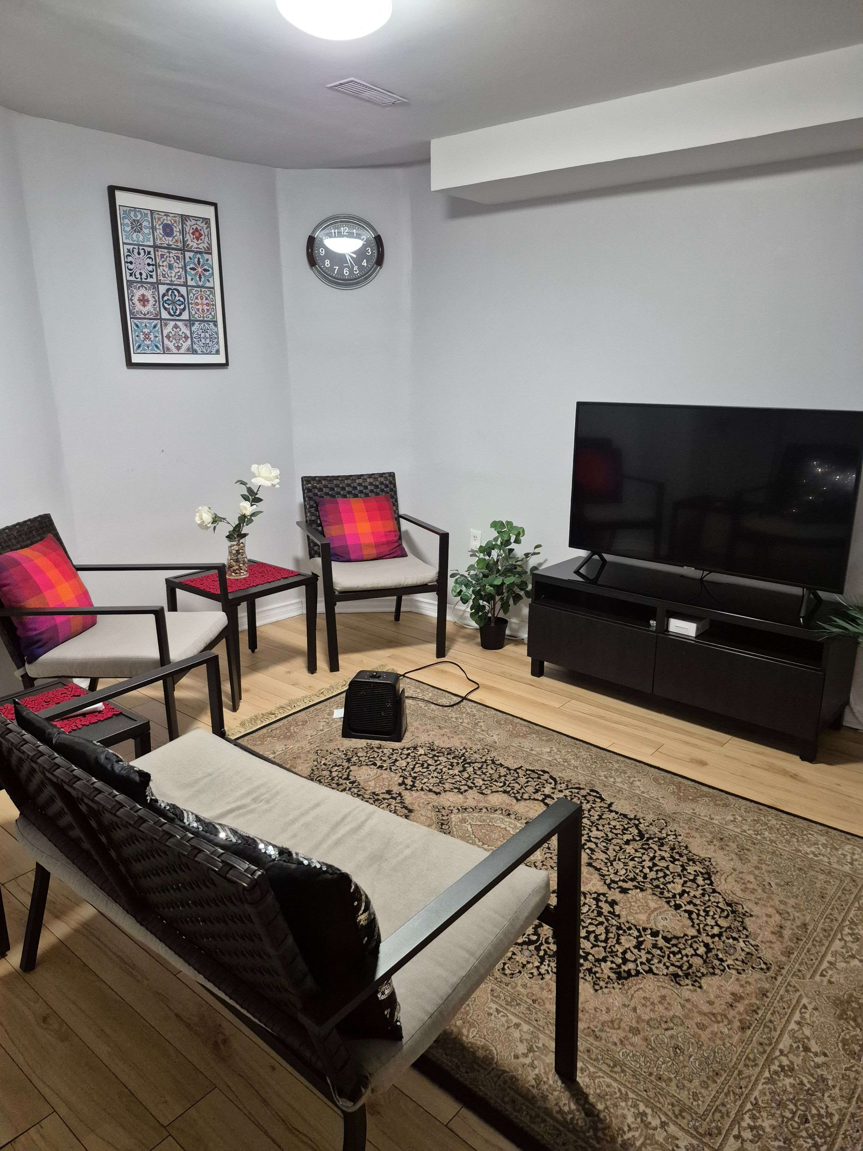 Mississauga, ON L5M 6J7,3072 Caulfield CRES