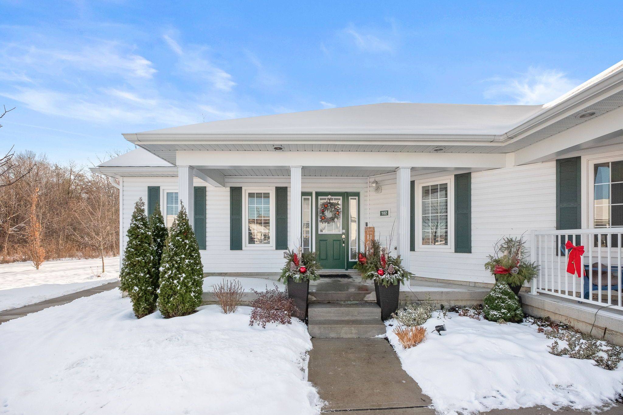 Port Hope, ON L1A 0E1,300 Croft ST #102