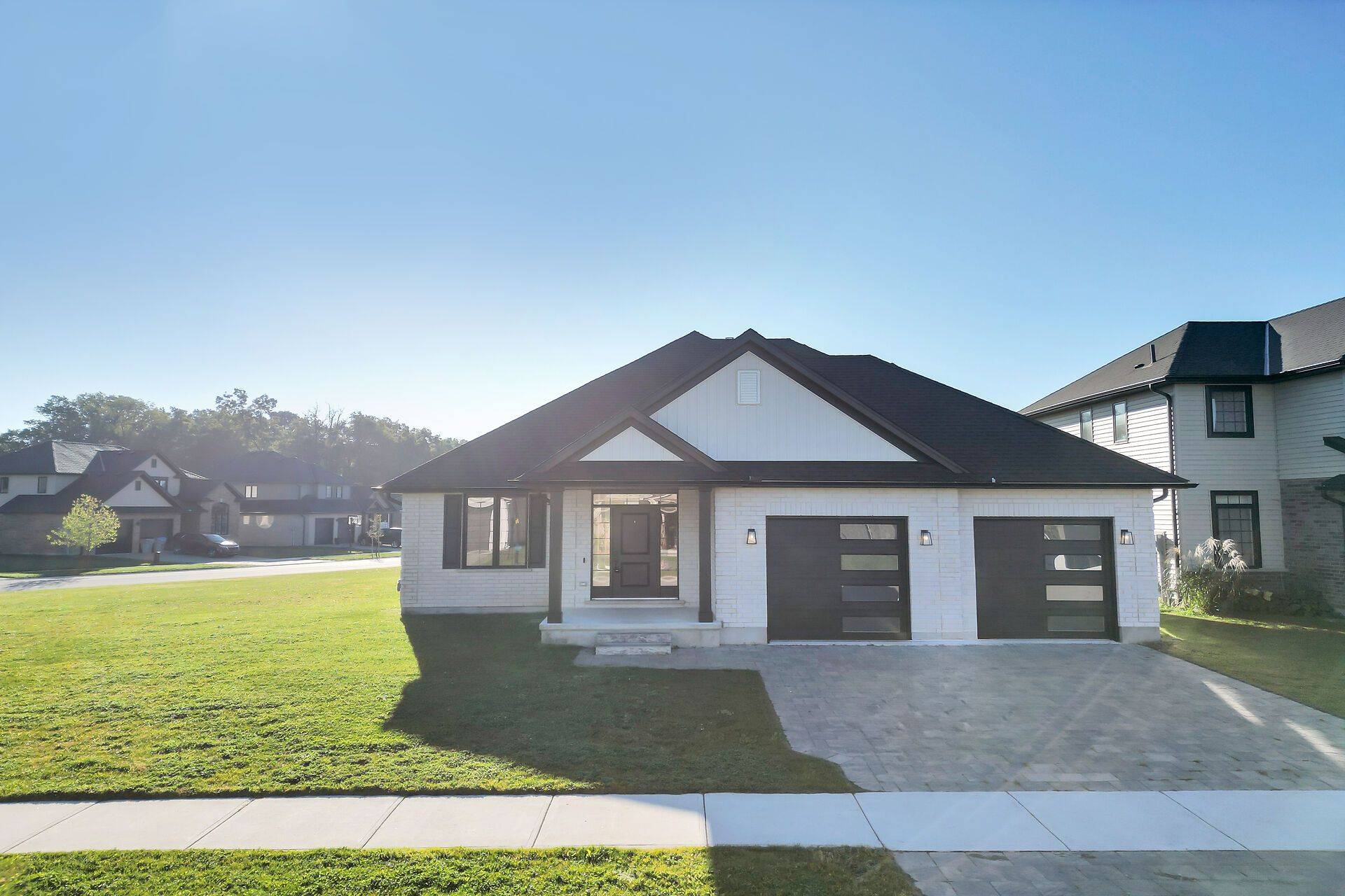 Strathroy-caradoc, ON N0L 1W0,649 Tull ST