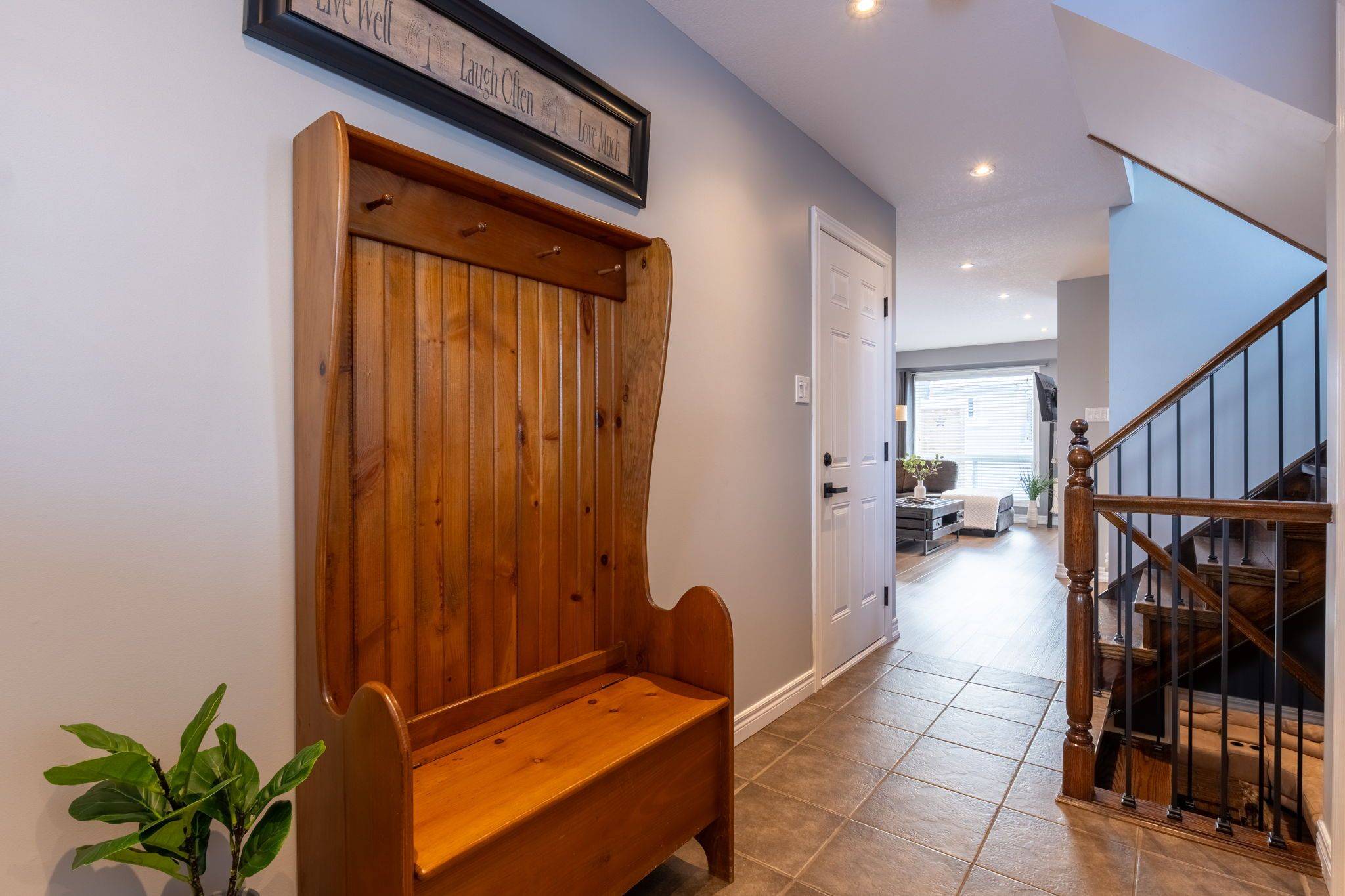 Shelburne, ON L9V 3E5,169 Silk DR