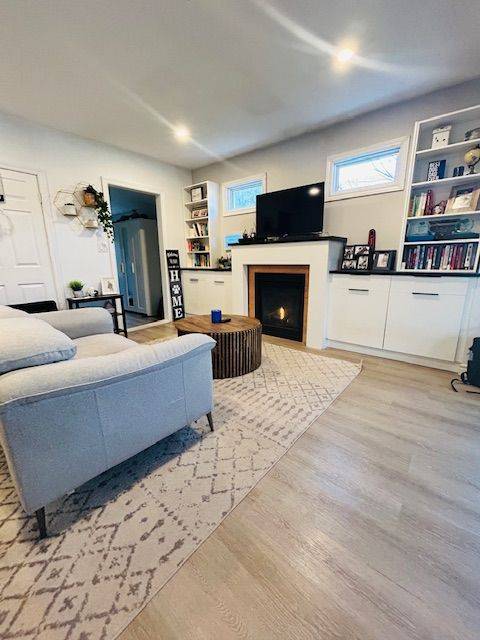 Fort Erie, ON L0S 1N0,3644 Elm ST