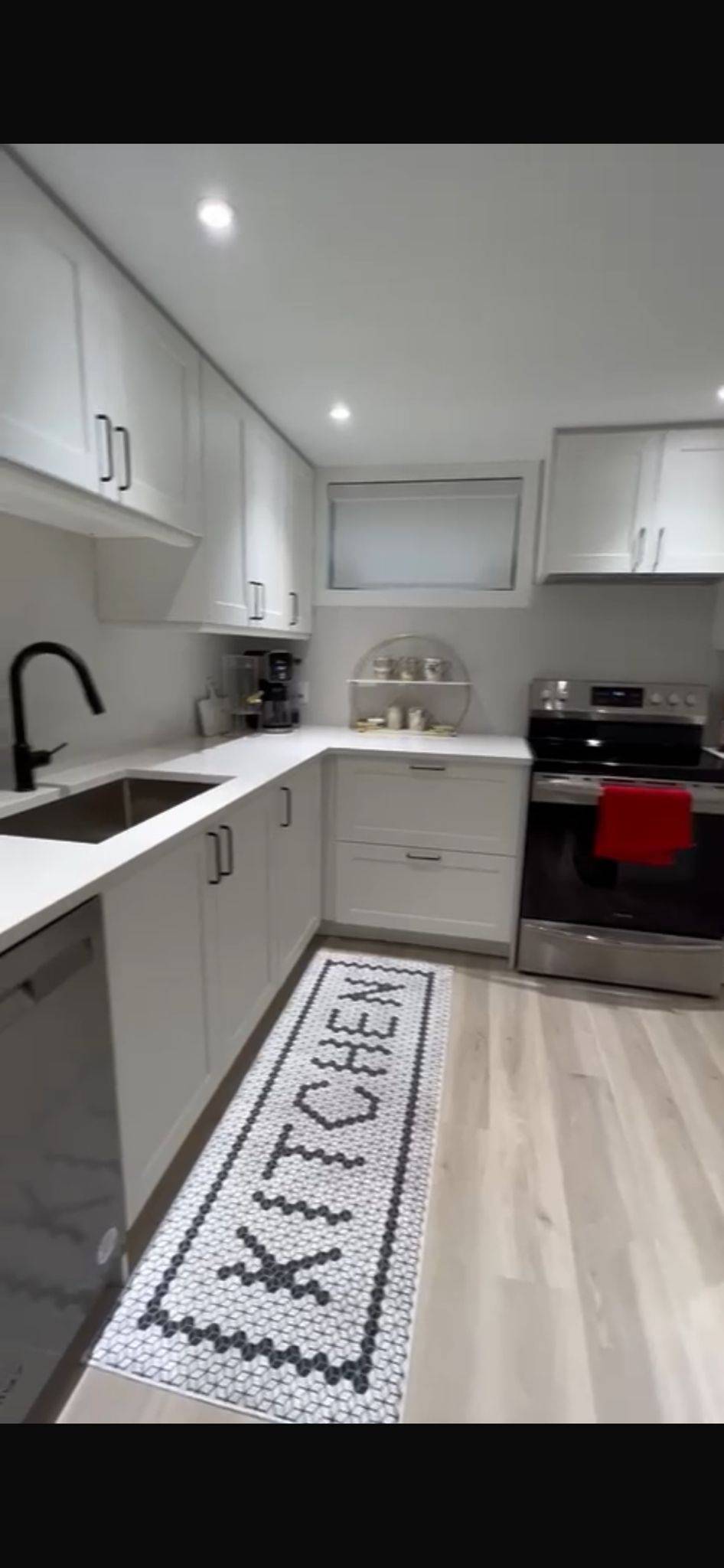 Hamilton, ON L9G 3A5,664 Hiawatha BLVD #Lower