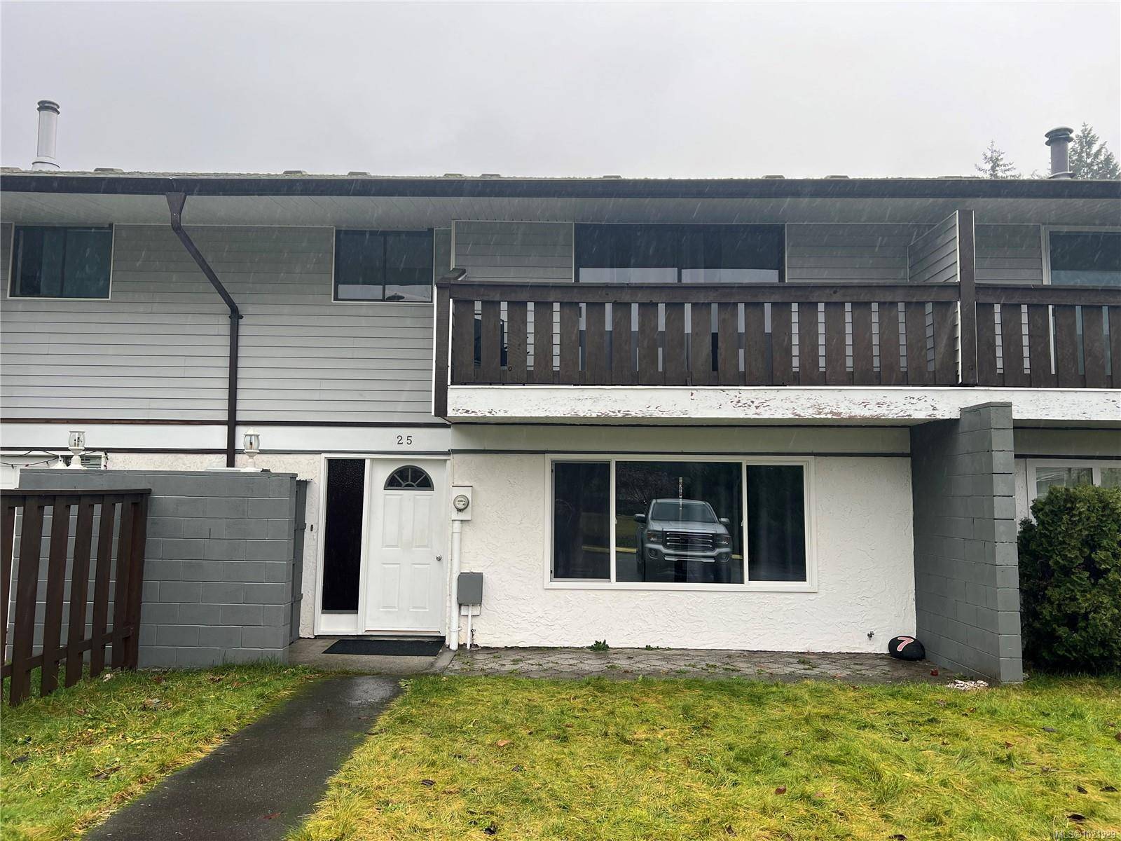 Gold River, BC V0P 1G0,500 Muchalat Pl #25