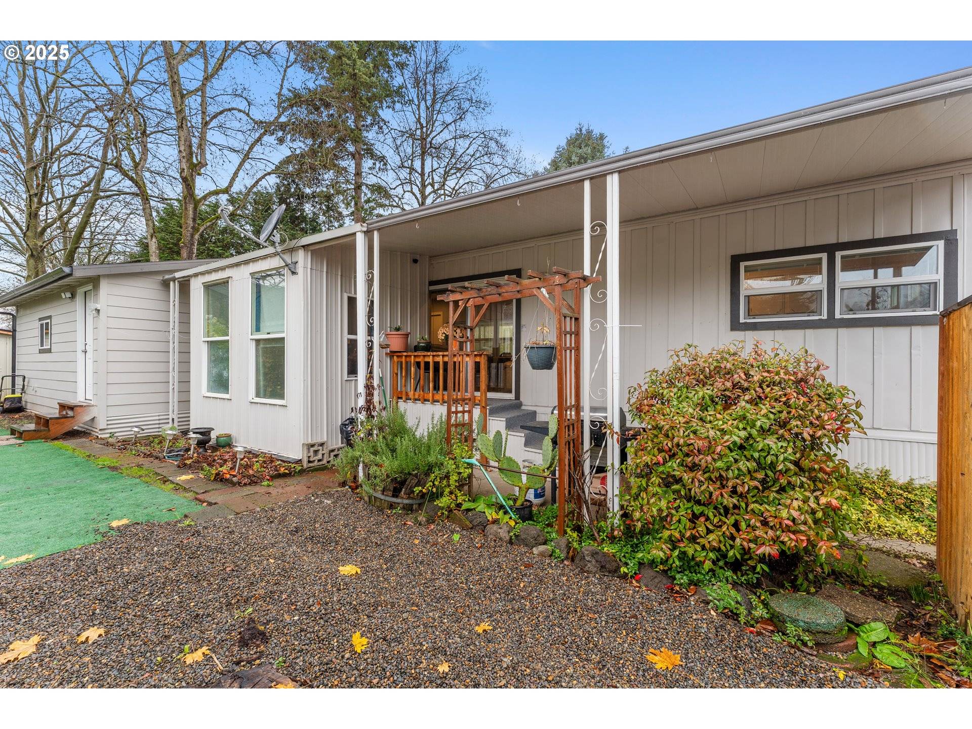 Beaverton, OR 97008,10405 SW DENNEY RD #93