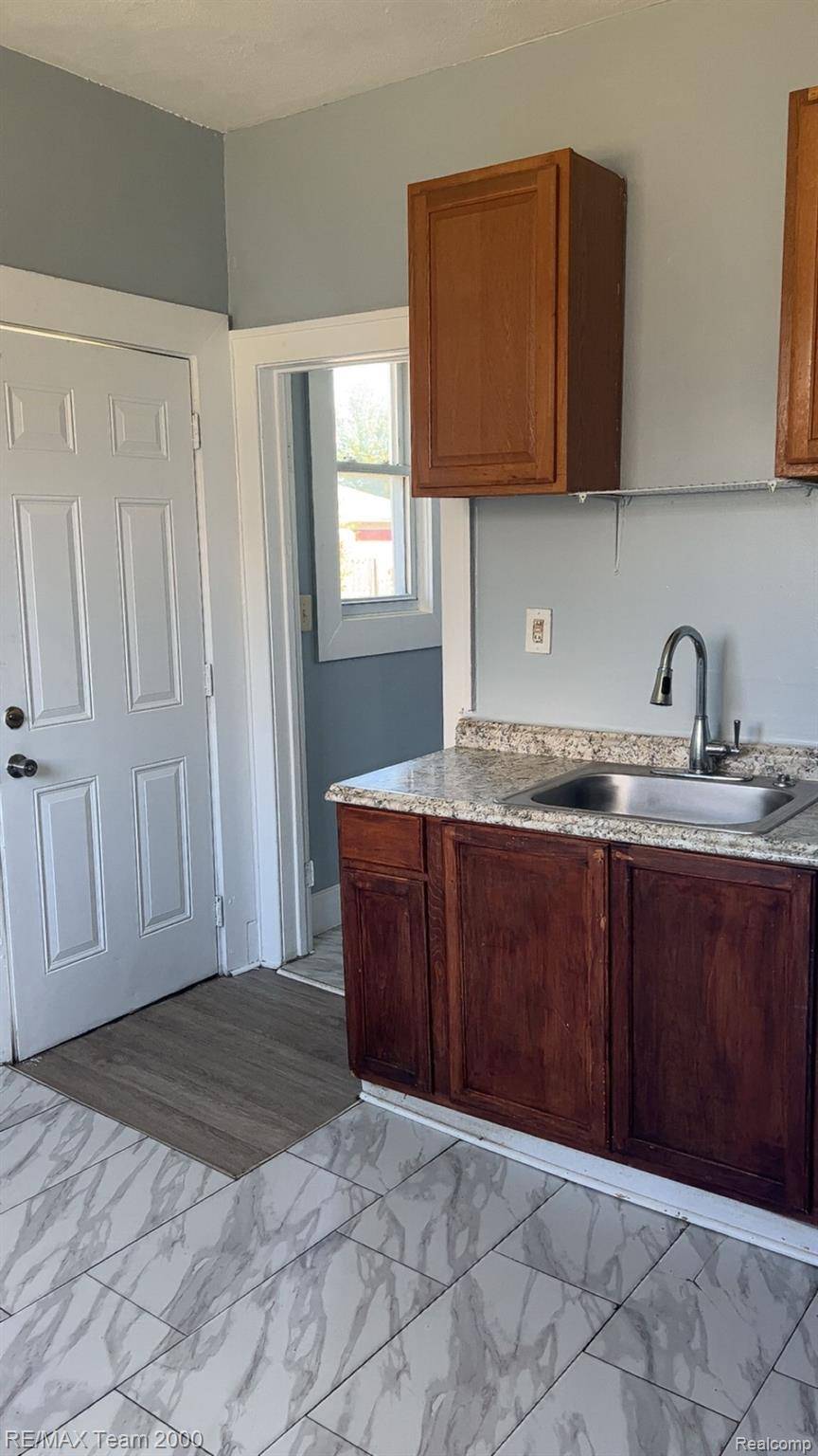 Lincoln Park, MI 48146,1370 Garfield AVE