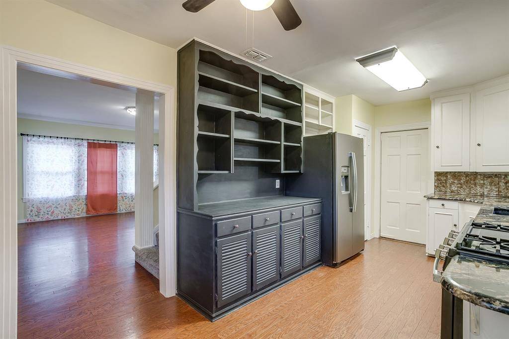 Cleburne, TX 76033,215 Sunset Drive