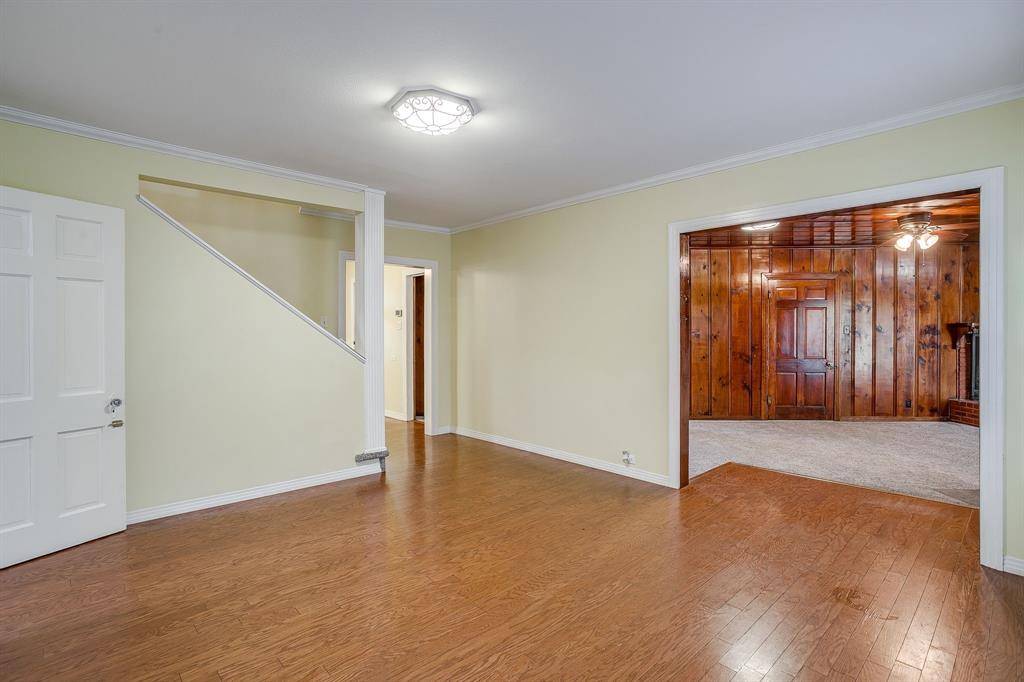 Cleburne, TX 76033,215 Sunset Drive