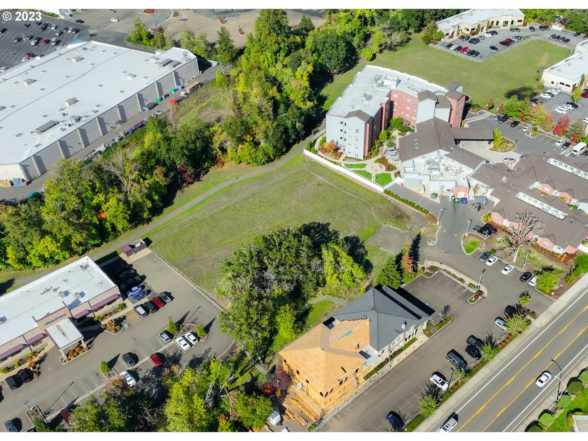 Roseburg, OR 97471,2460 NW EDENBOWER BLVD ##1