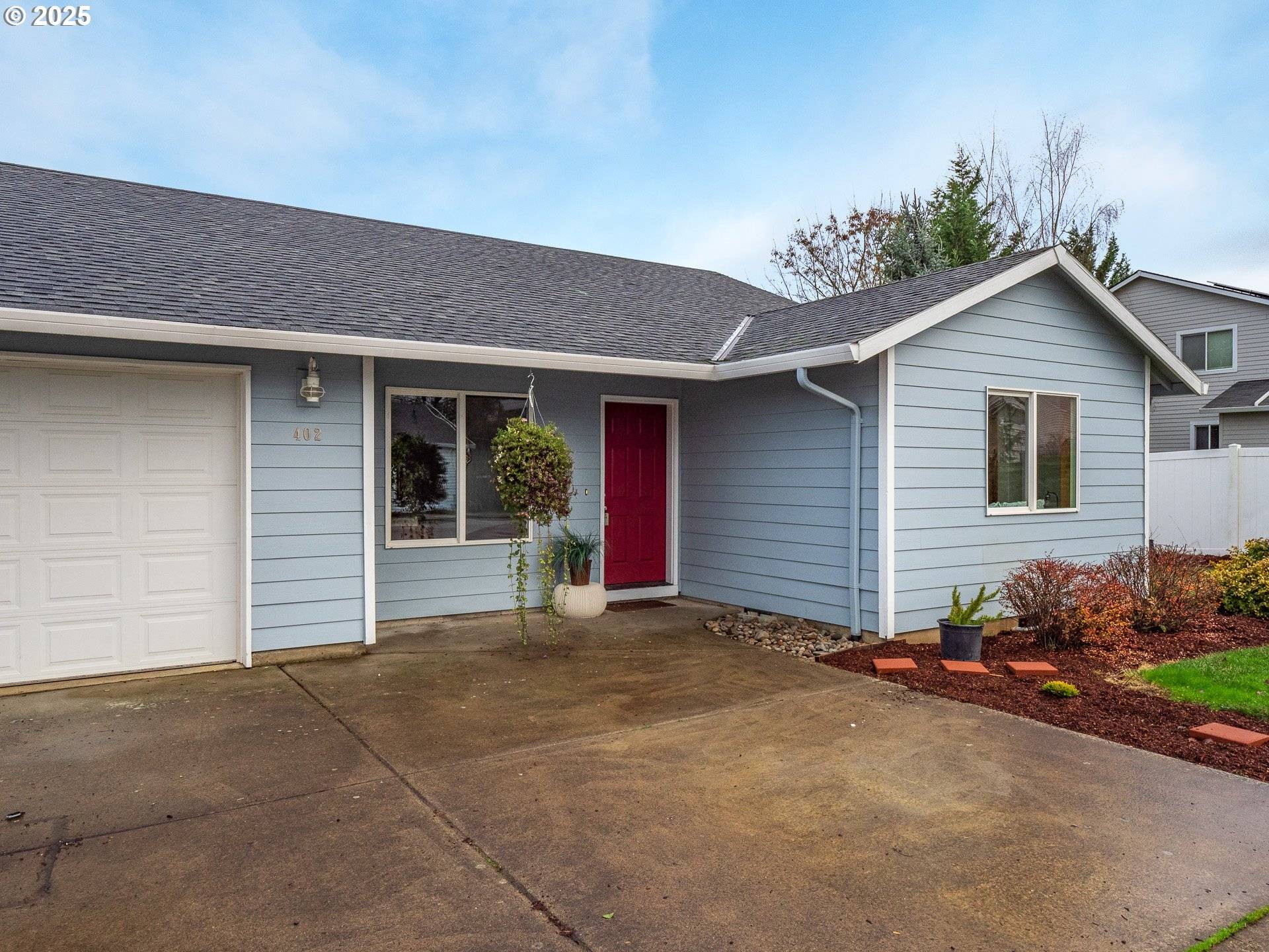 Carlton, OR 97111,402 E WASHINGTON ST