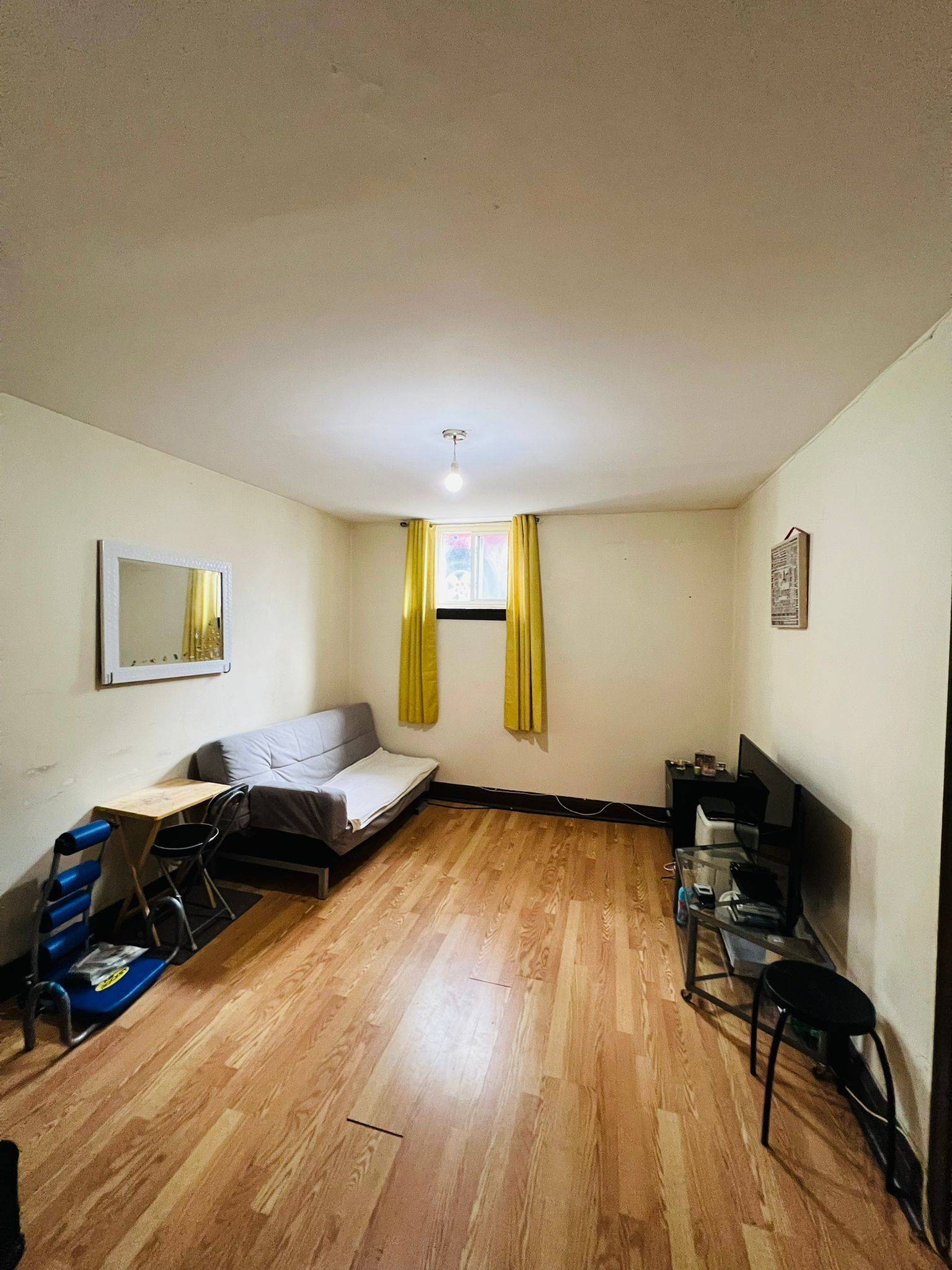 Toronto C03, ON M5P 2K9,983 Avenue RD