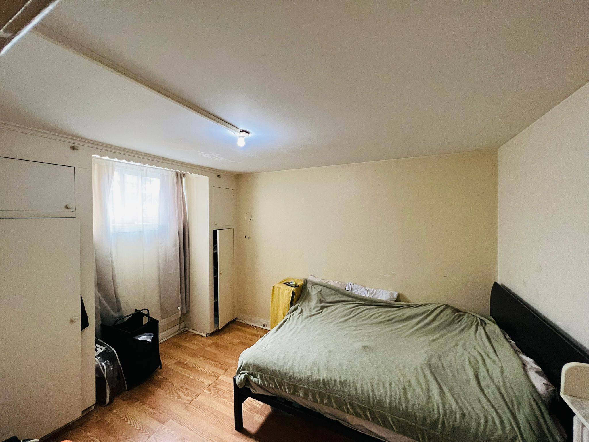 Toronto C03, ON M5P 2K9,983 Avenue RD