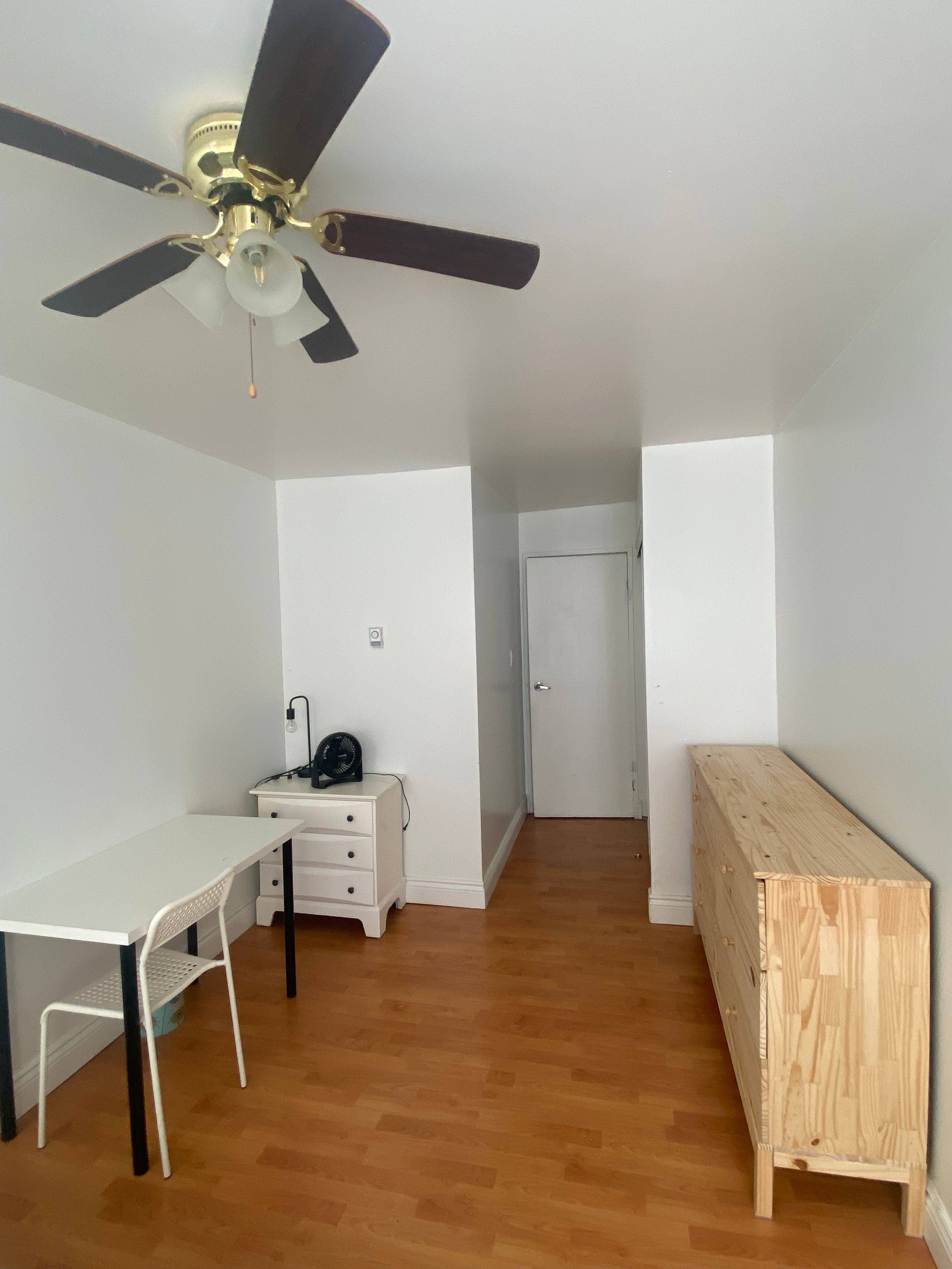 Toronto E09, ON M1E 4X2,100 Mornelle CT E #1023