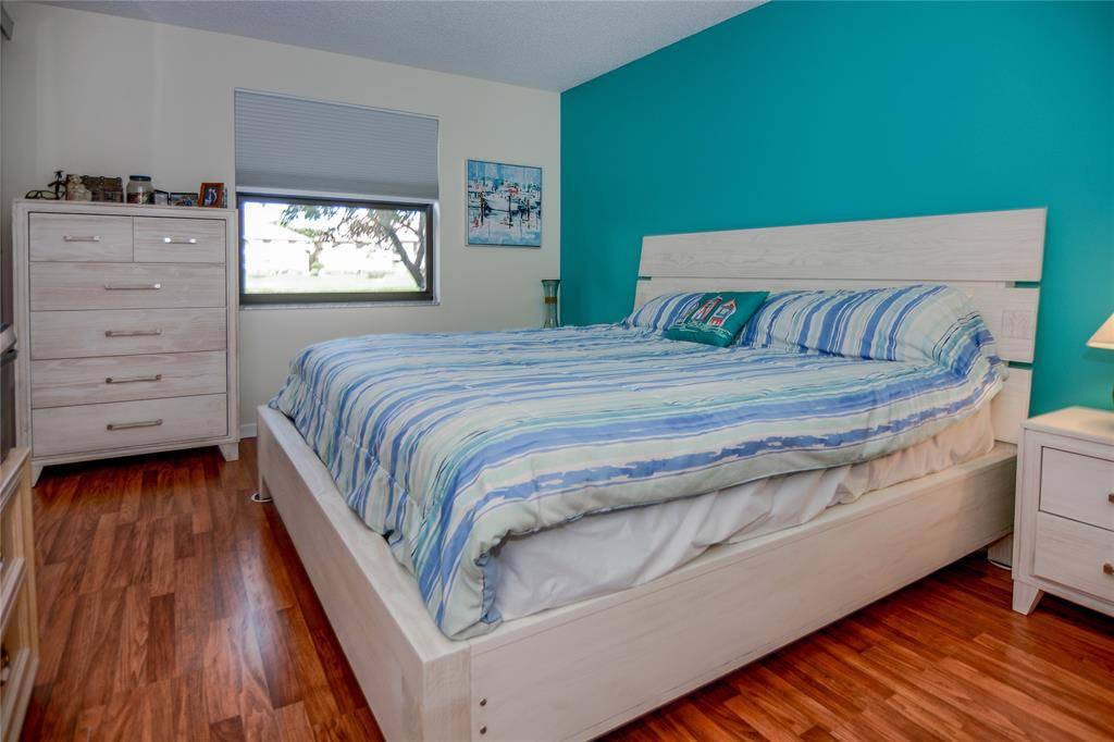 Boynton Beach, FL 33437,5147 Europa Dr #B