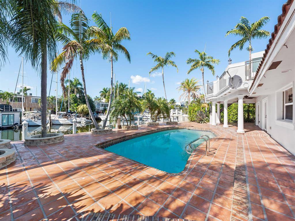 Fort Lauderdale, FL 33301,103 Fiesta Way