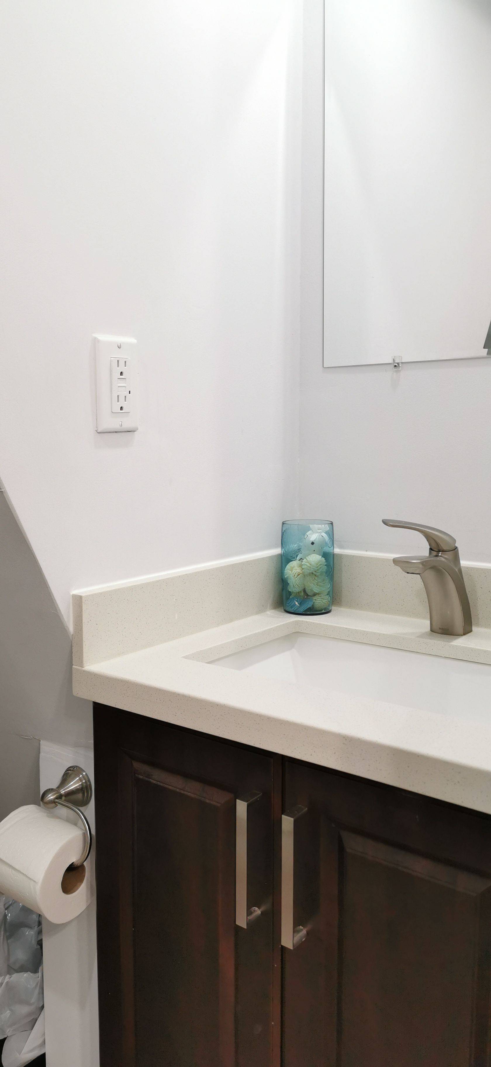 Georgina, ON L4P 1L3,19 Shoreline PL ##2