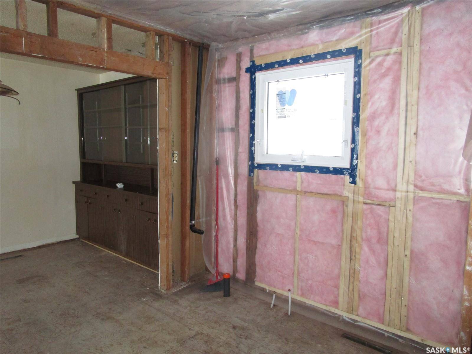 Assiniboia, SK S0H 0B0,514 3rd AVENUE E