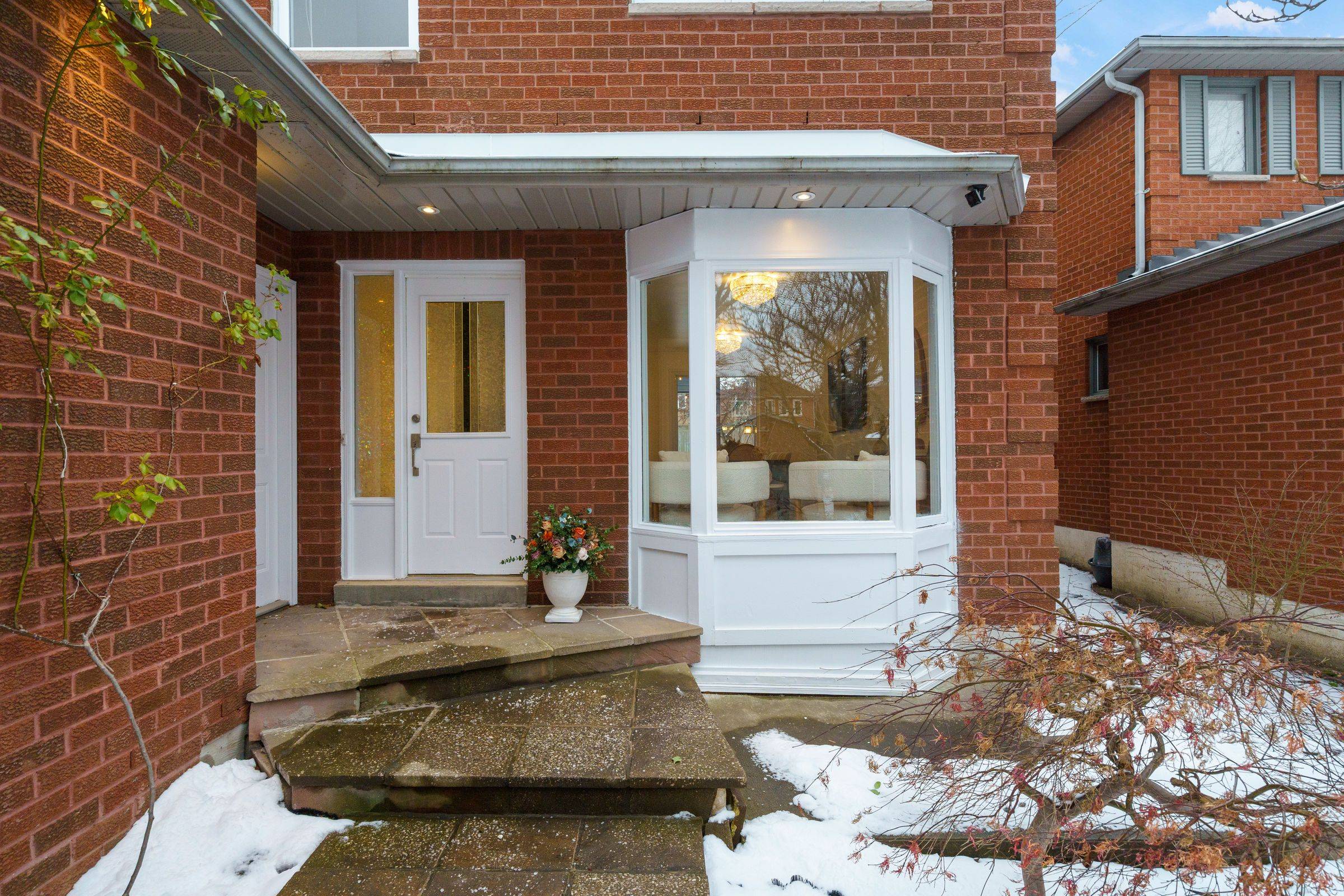 Mississauga, ON L5M 3J9,4362 Spinningdale CT