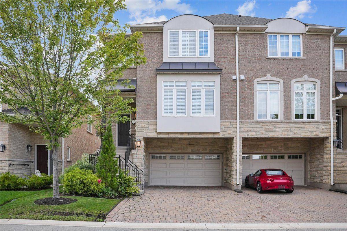 Oakville, ON L6M 3Z4,1267 Dorval DR #14