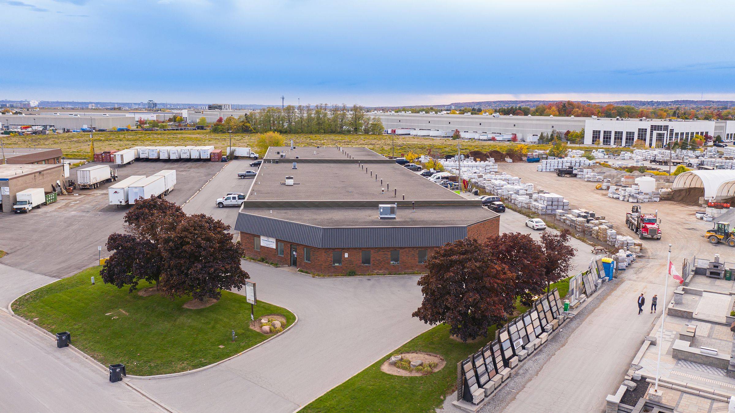 Burlington, ON L7L 4X9,1140 Heritage RD #16-17