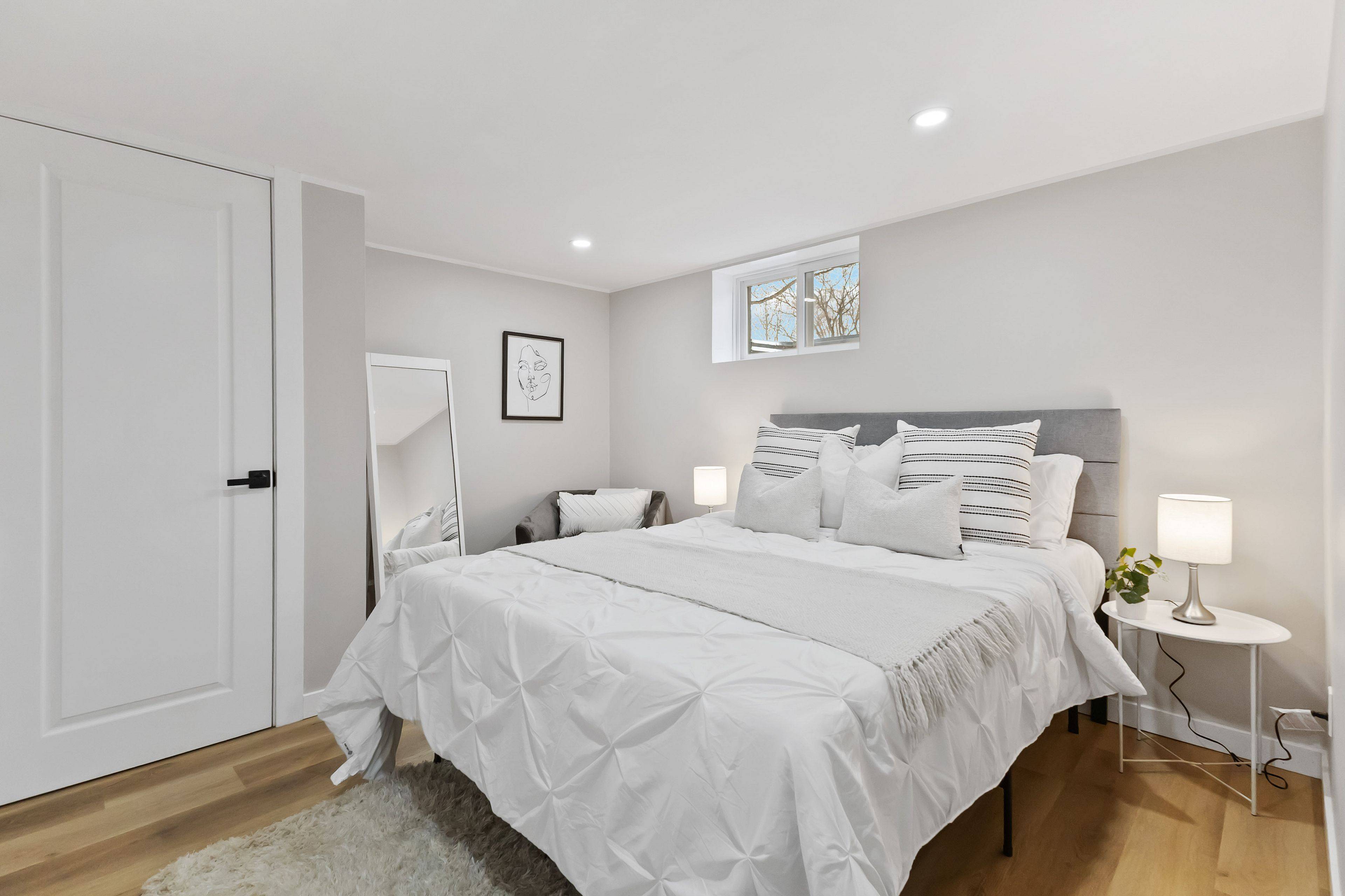 London East, ON N5W 2A8,1840 Royal CRES W