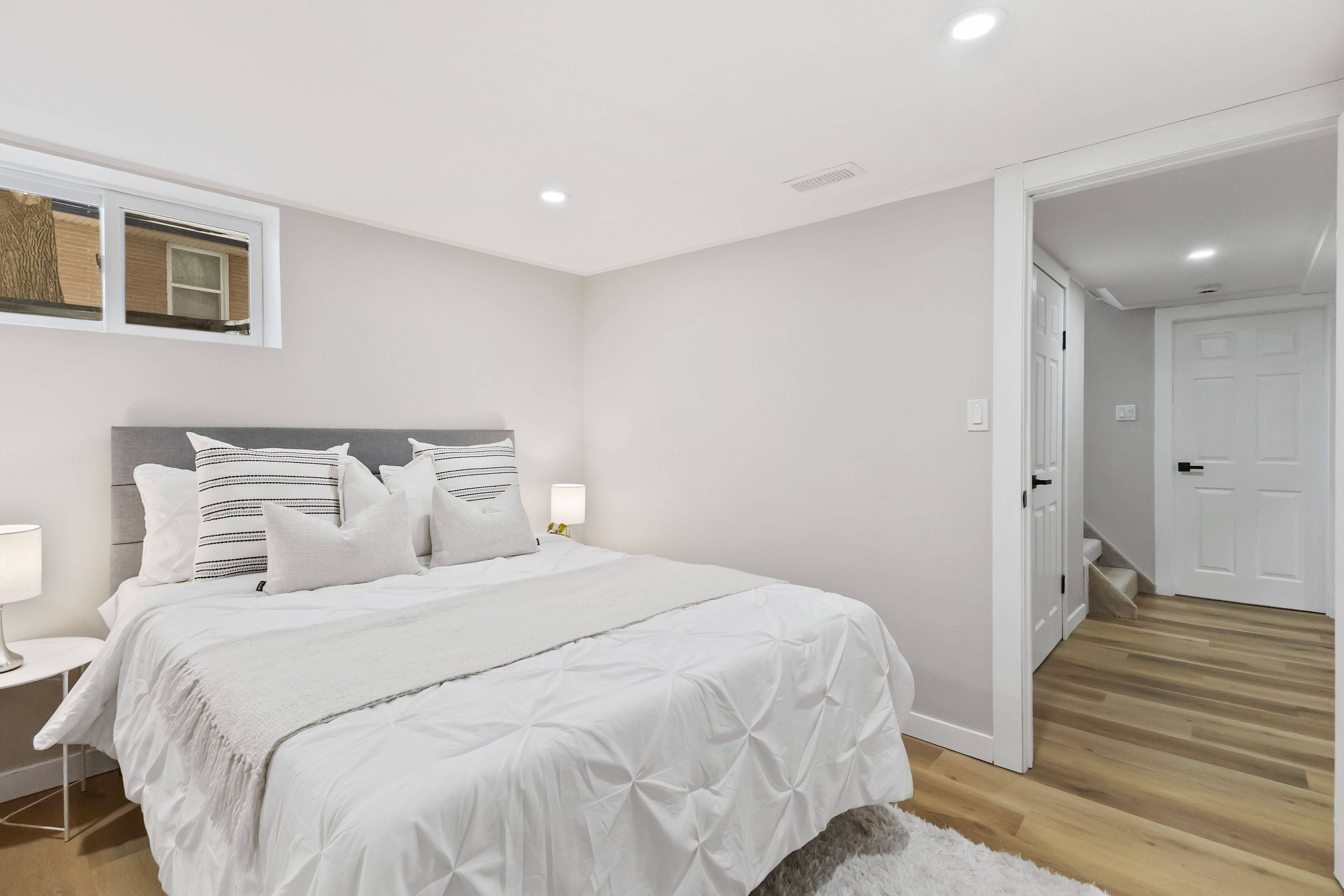 London East, ON N5W 2A8,1840 Royal CRES W