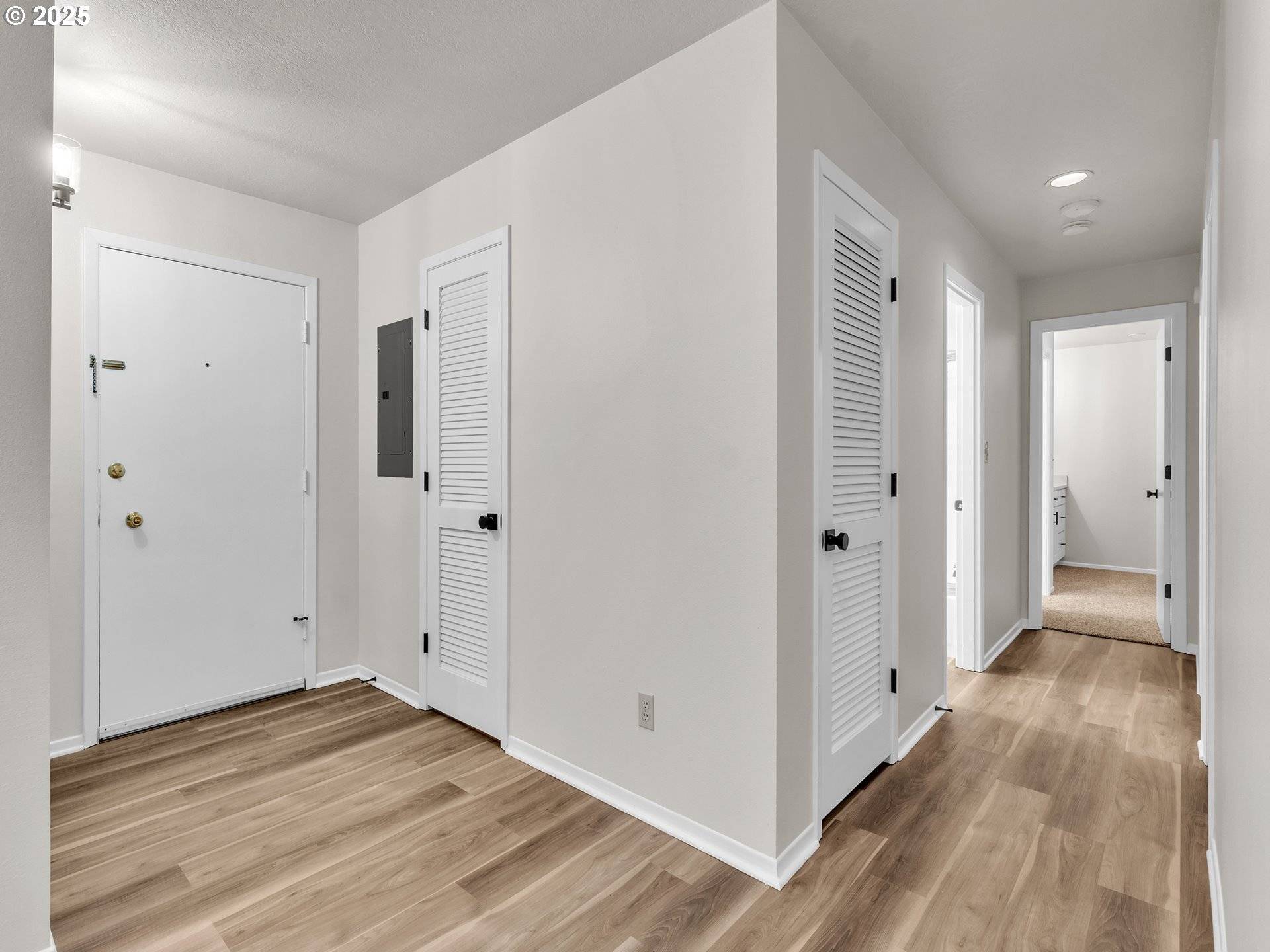 Portland, OR 97225,4460 SW SCHOLLS FERRY RD #24