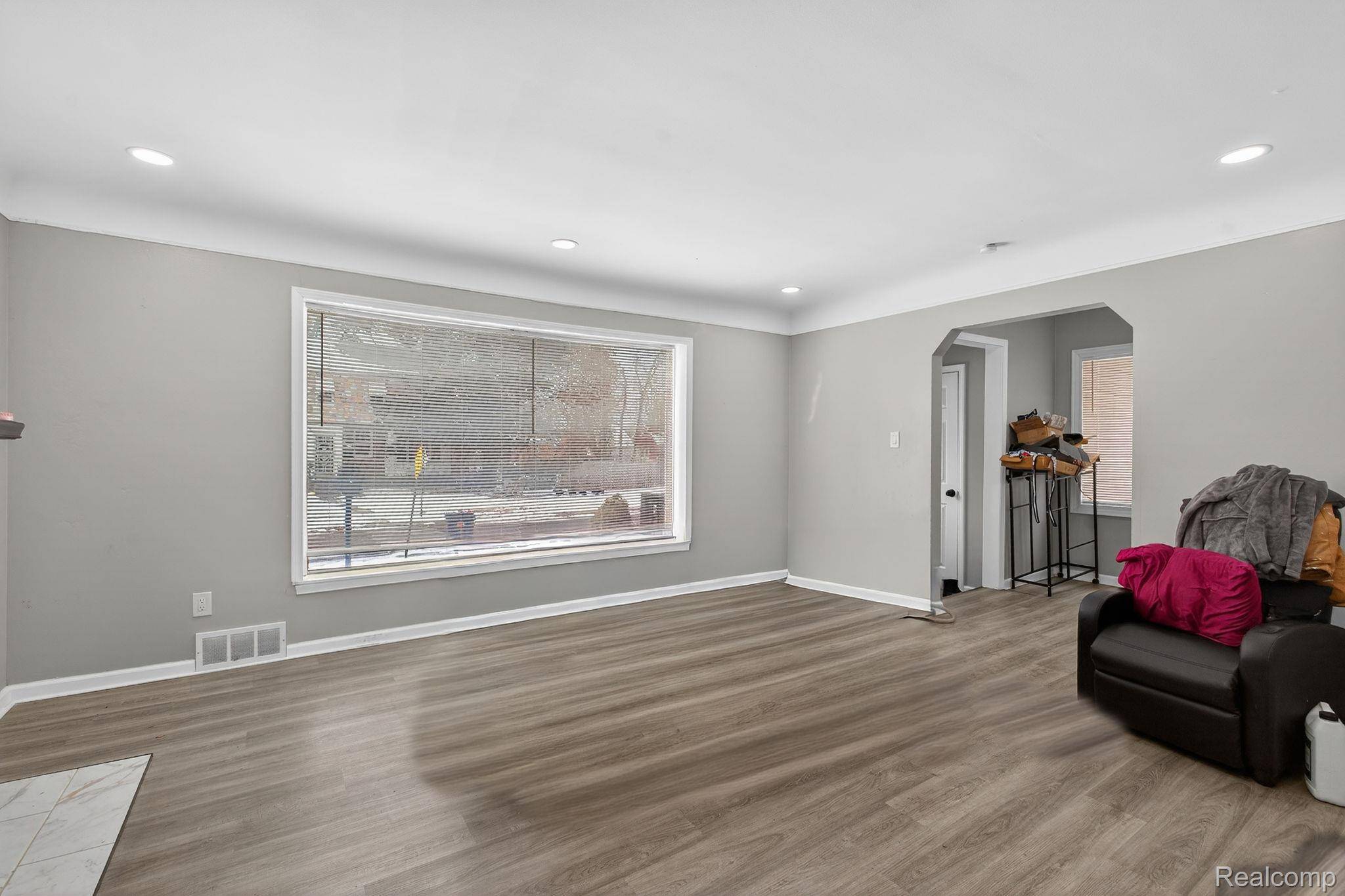 Detroit, MI 48223,14870 Heyden ST