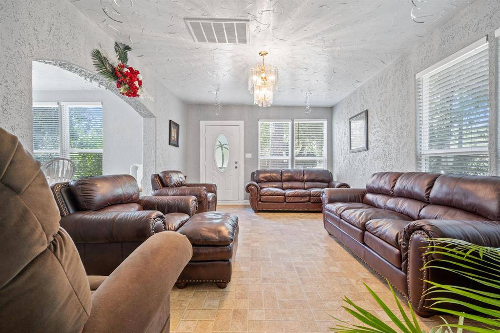 De Leon, TX 76444,501 S Austin Street