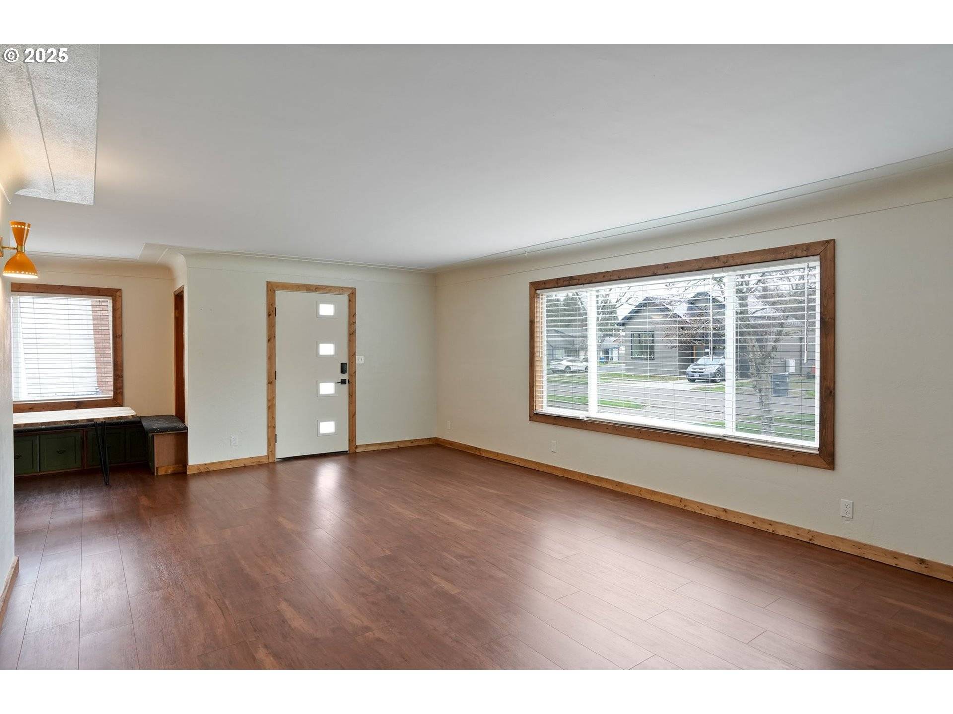 Silverton, OR 97381,507 N 2ND ST