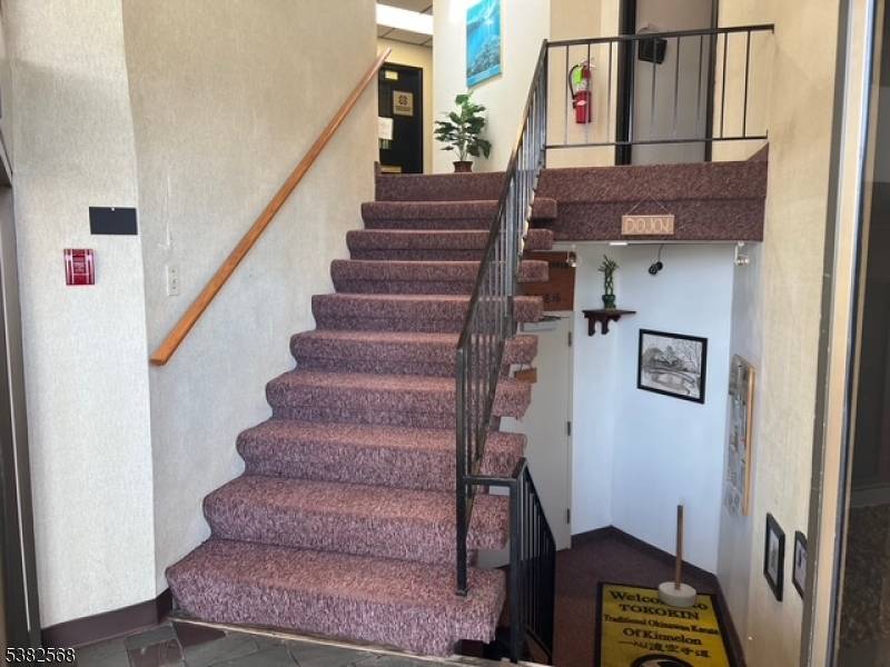 Butler Boro, NJ 07405,1375 State Rt 23