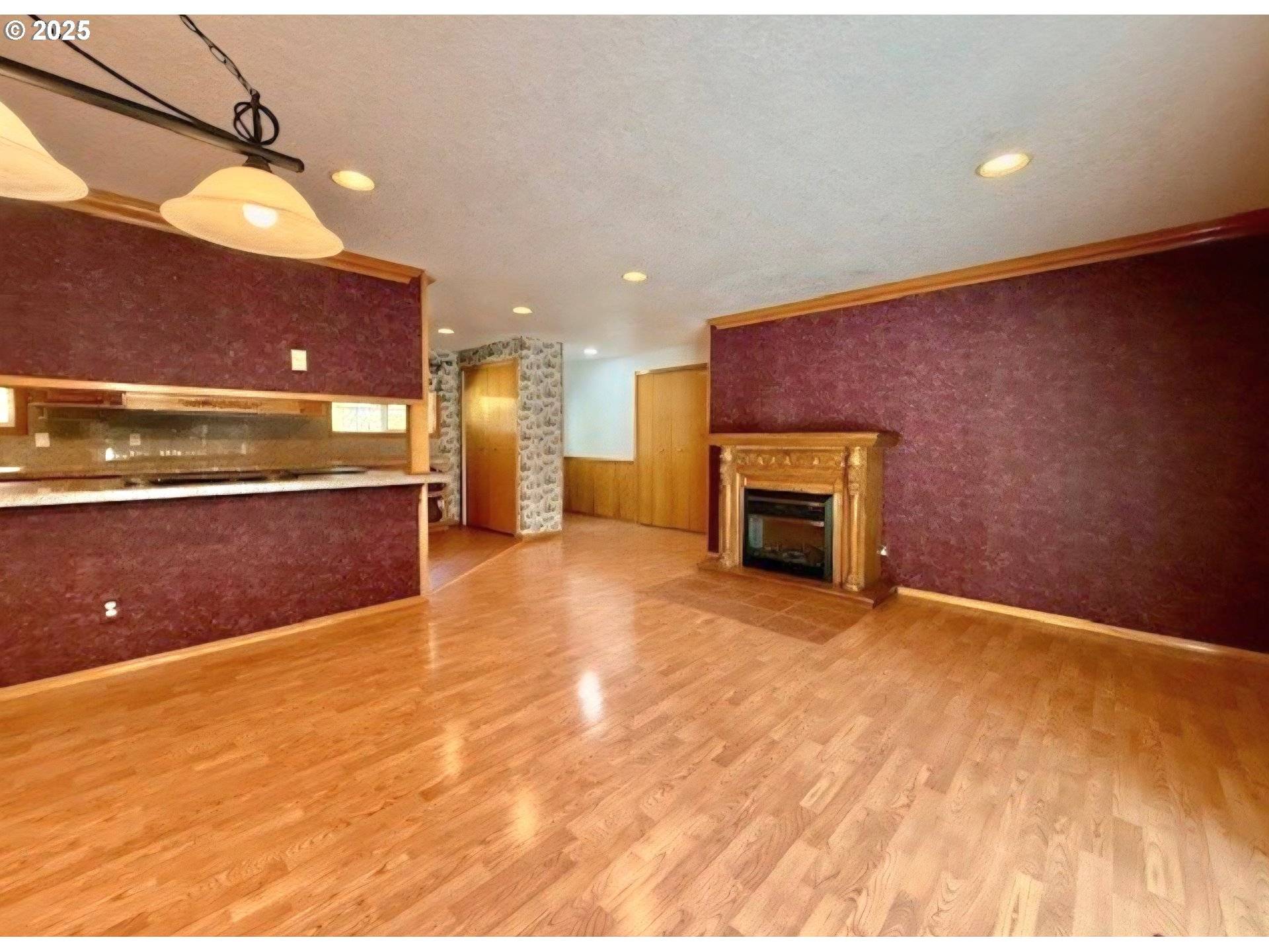 Coquille, OR 97423,94504 SMOKEY LN