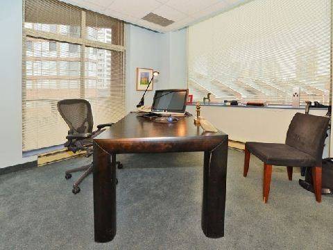 Toronto C01, ON M5S 3A5,1033 Bay ST #304