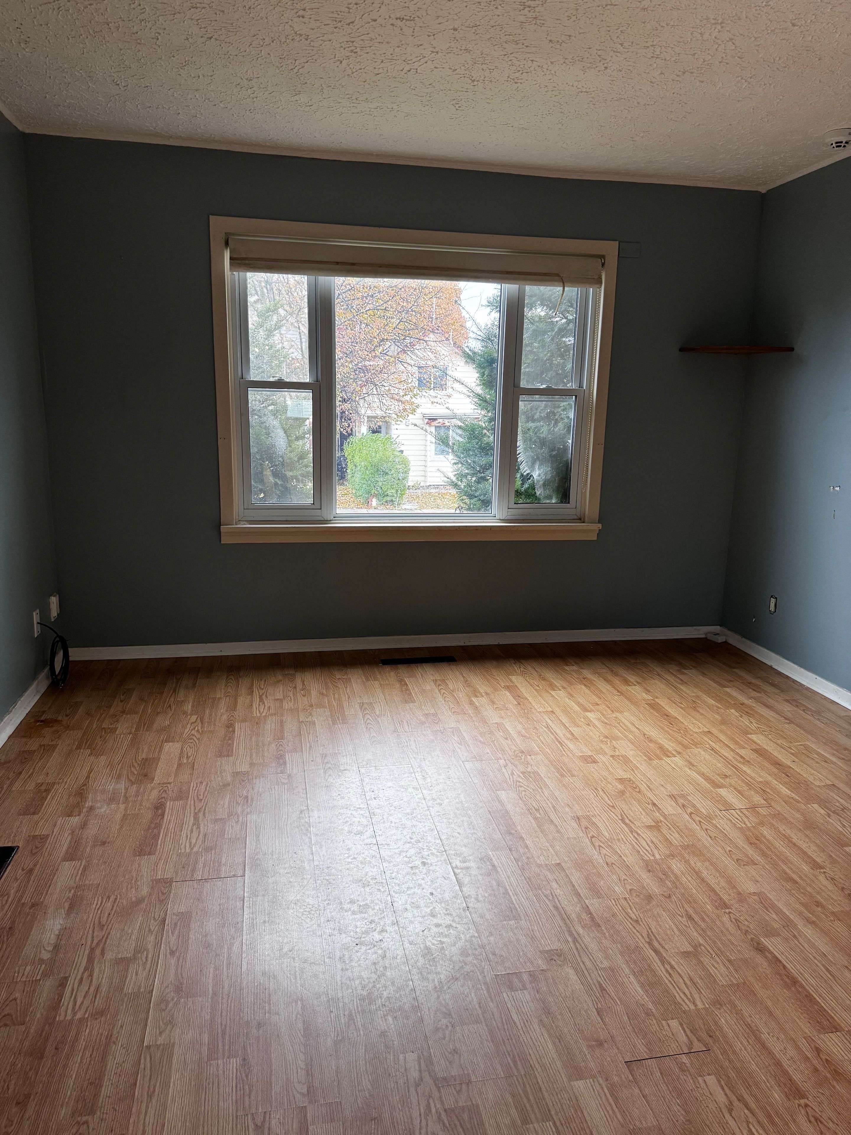 Oshawa, ON L1J 4A5,202 Nassau ST